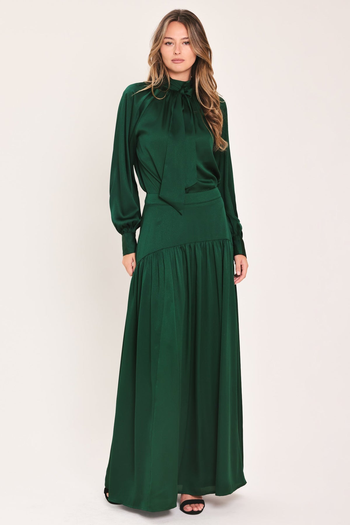 FOREST POISE HUNTER GREEN DROP-WAIST TIERED MAXI SKIRT