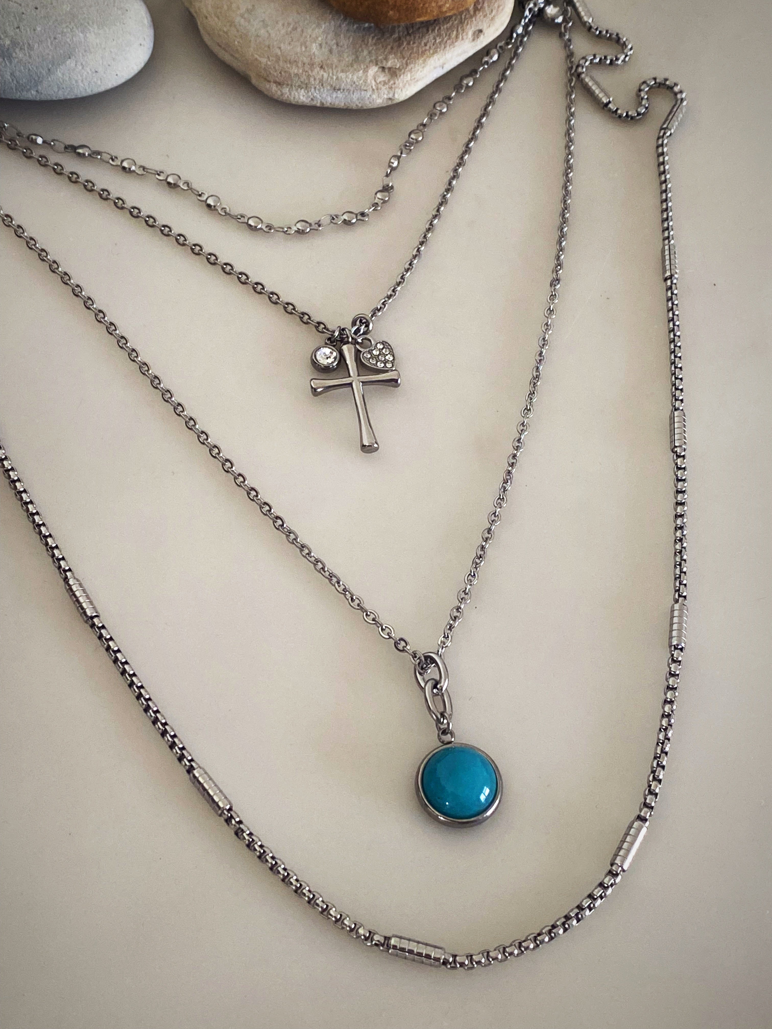 STONE CHARM NECKLACE
