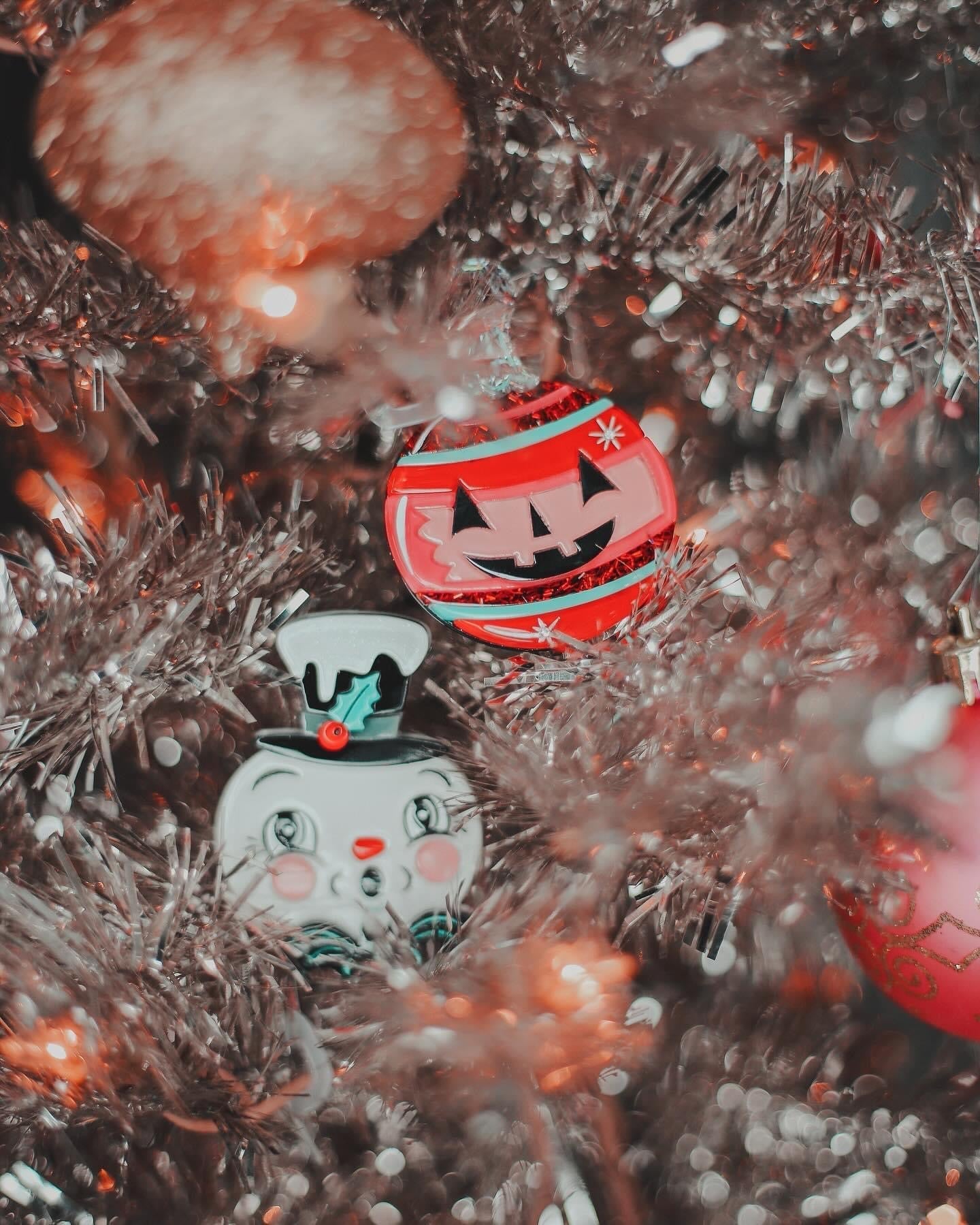 Spooky Frosty Spookmas Mini Brooch by Lipstick & Chrome x Johanna Parker — Holiday Snowman Acrylic Pin