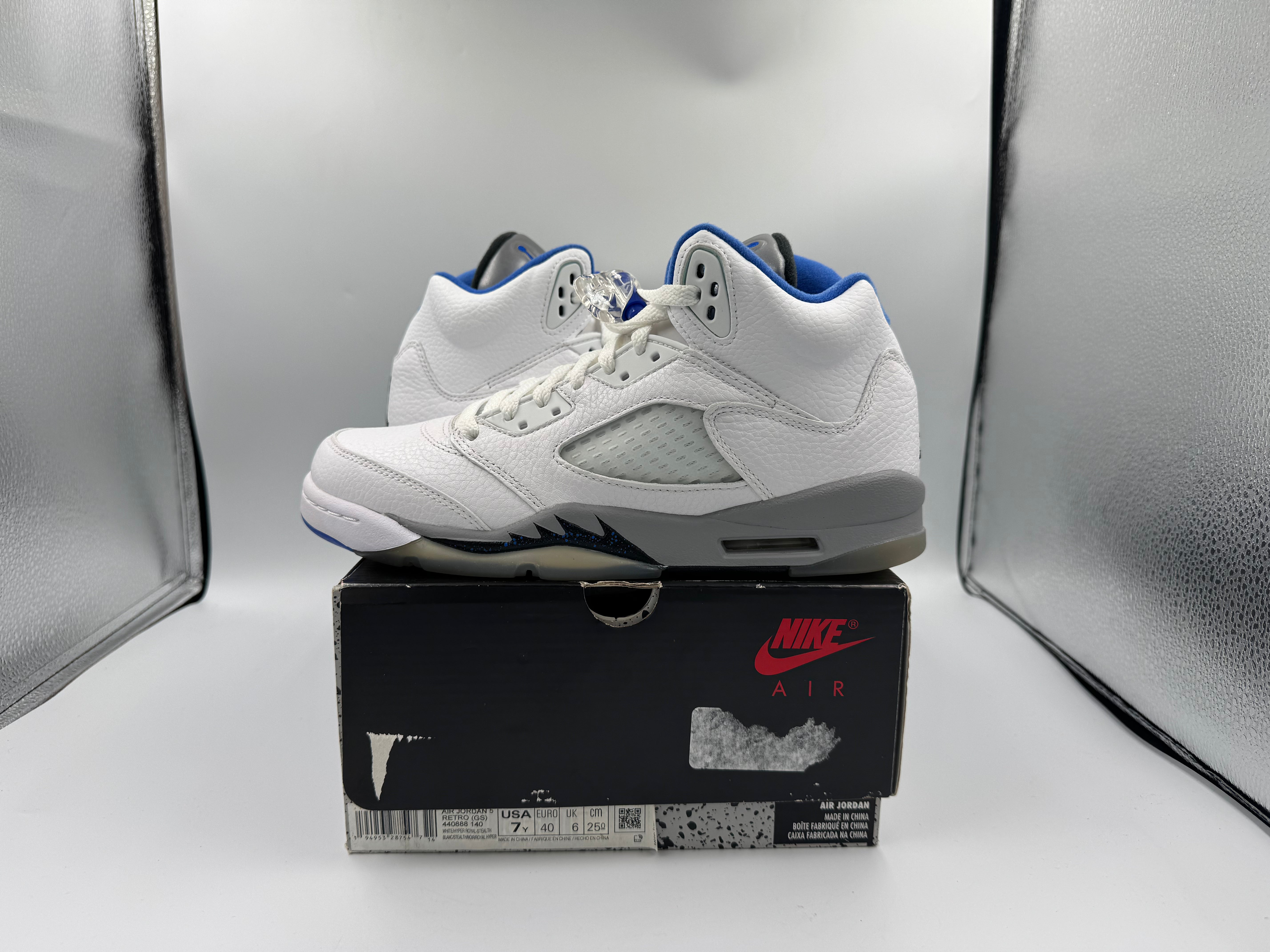 PRE OWNED Air Jordan Retro 5 "White Stealth" (GS) (2021) Conditional