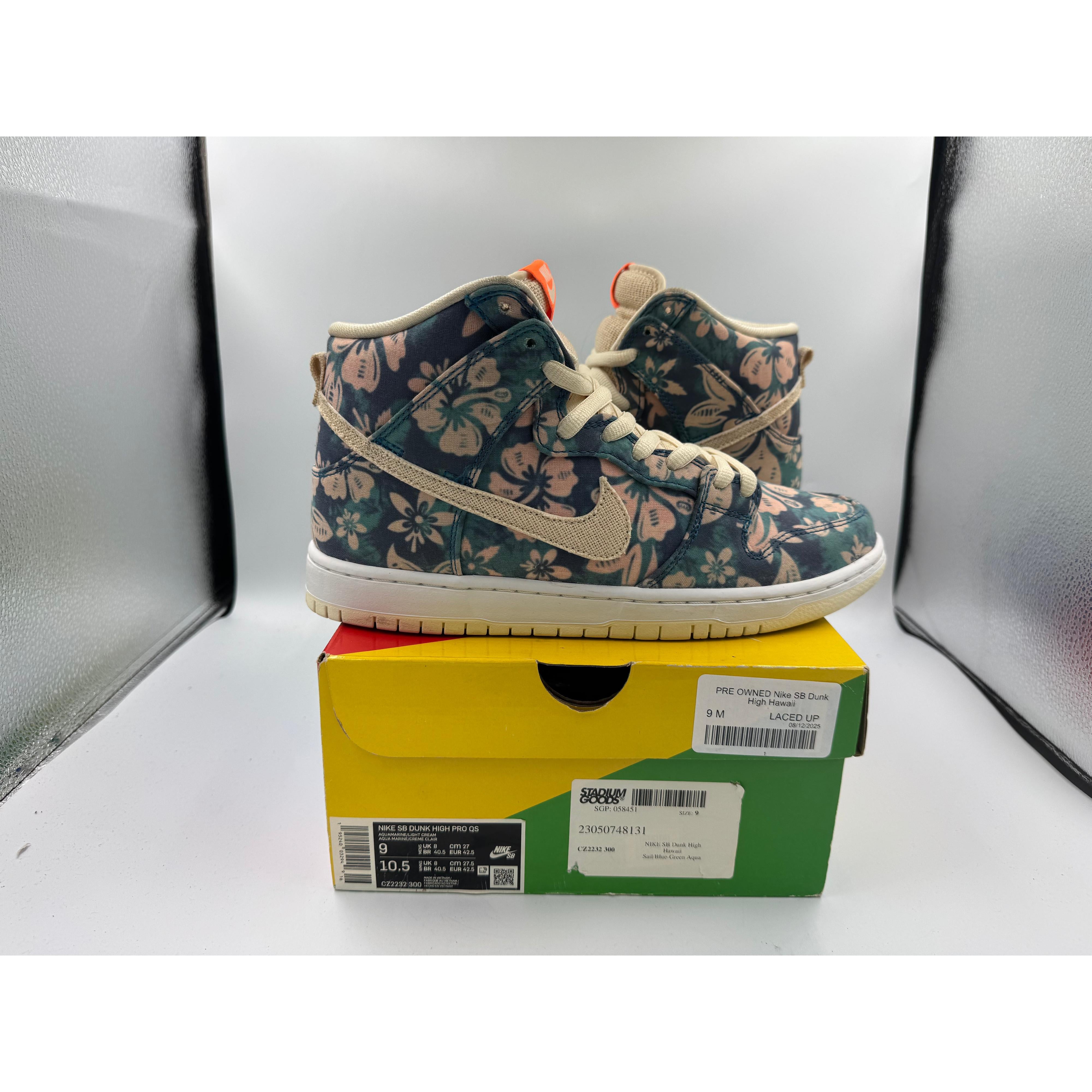 PRE OWNED Nike SB Dunk High Hawaii