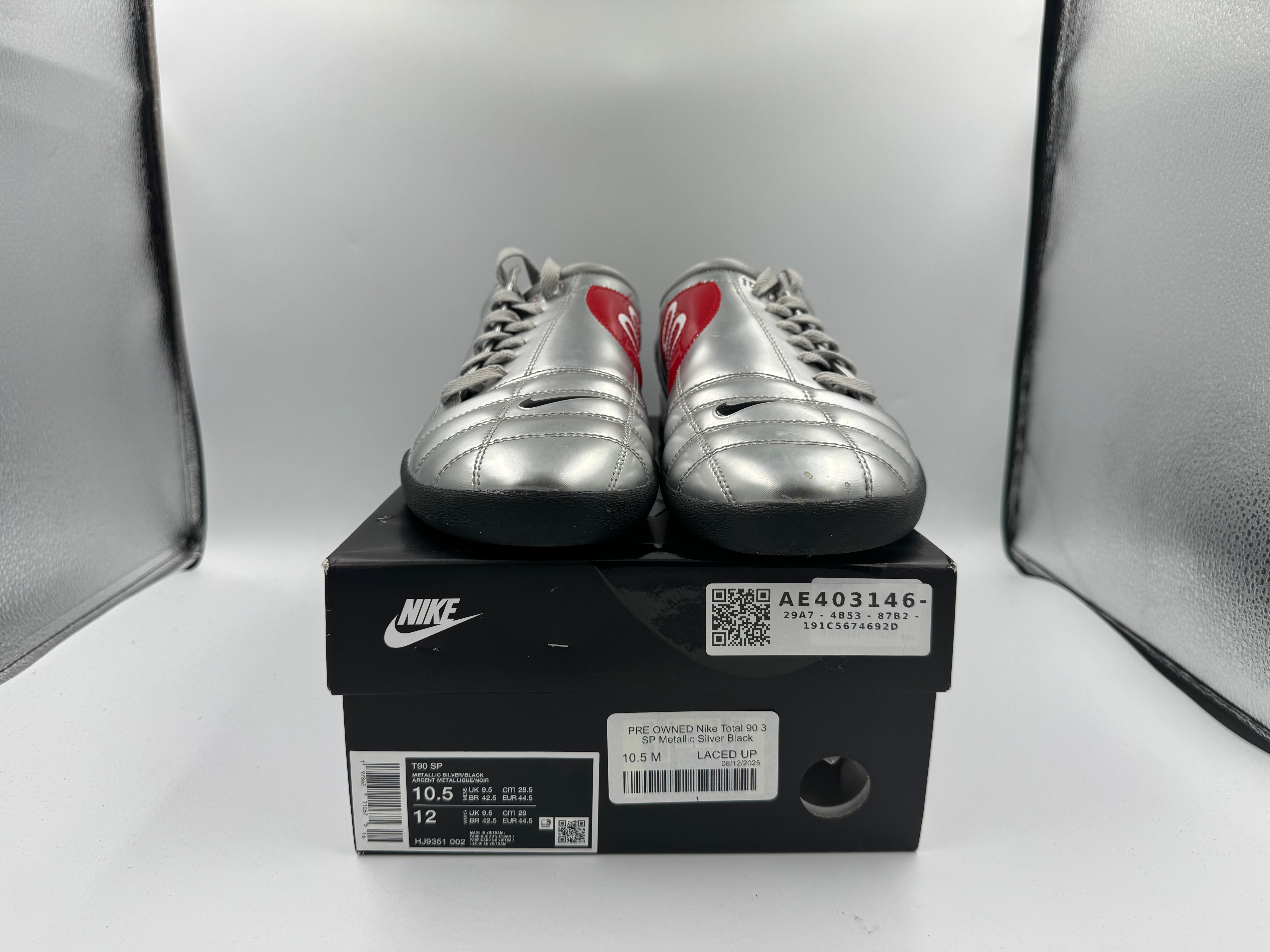 PRE OWNED Nike Total 90 3 SP Metallic Silver Black