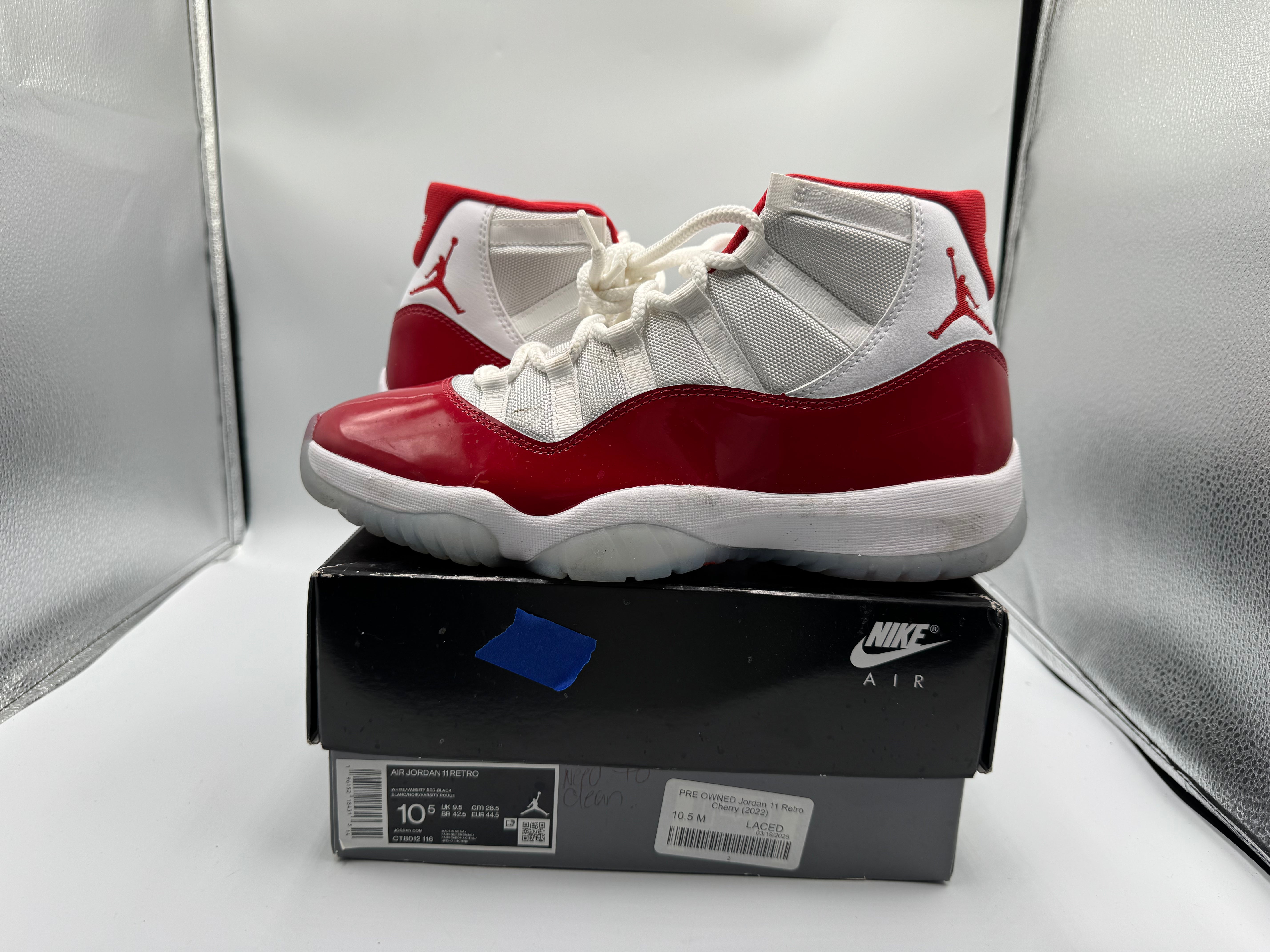PRE OWNED Jordan 11 Retro Cherry (2022)