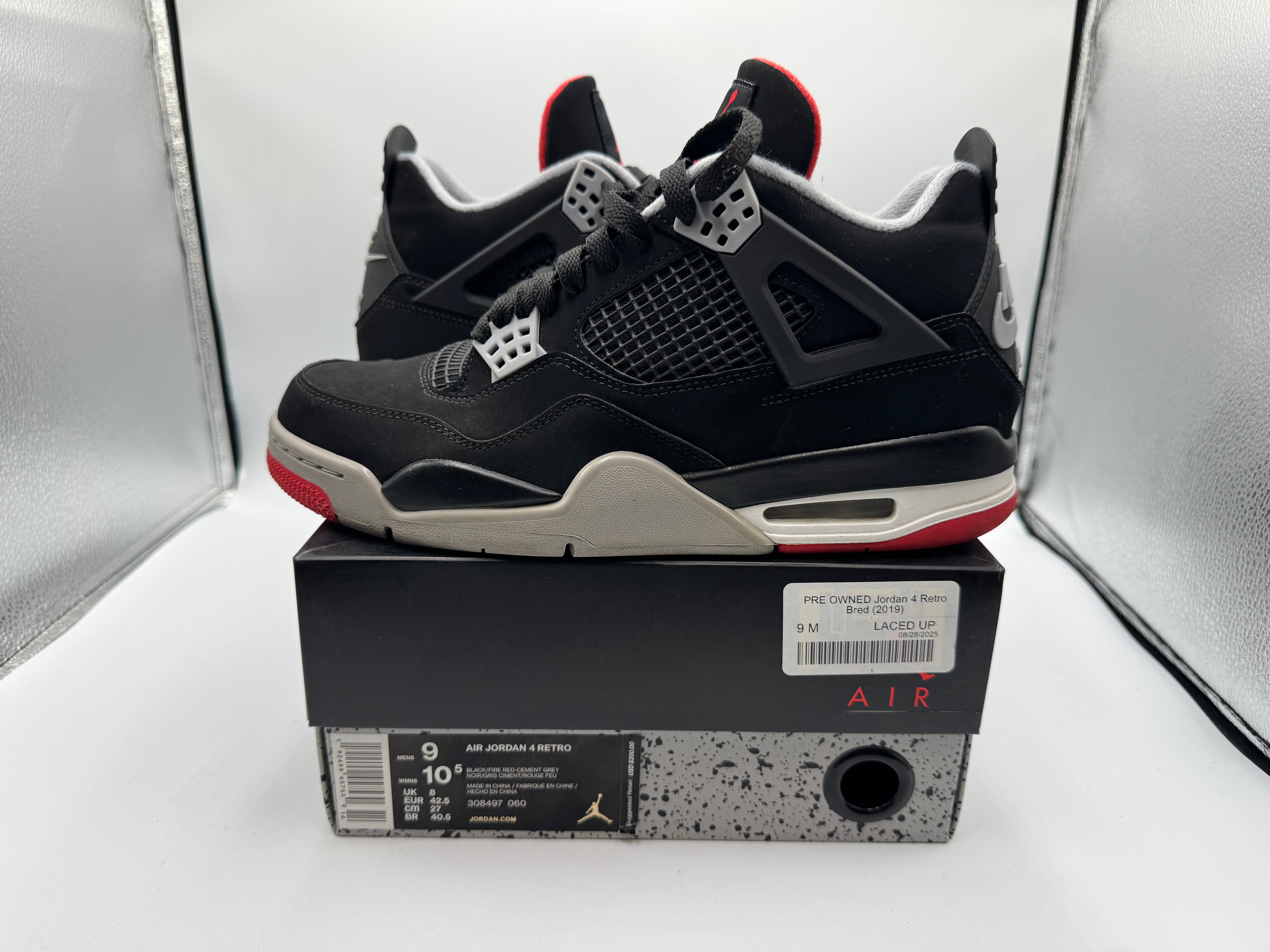 PRE OWNED Jordan 4 Retro Bred (2019)