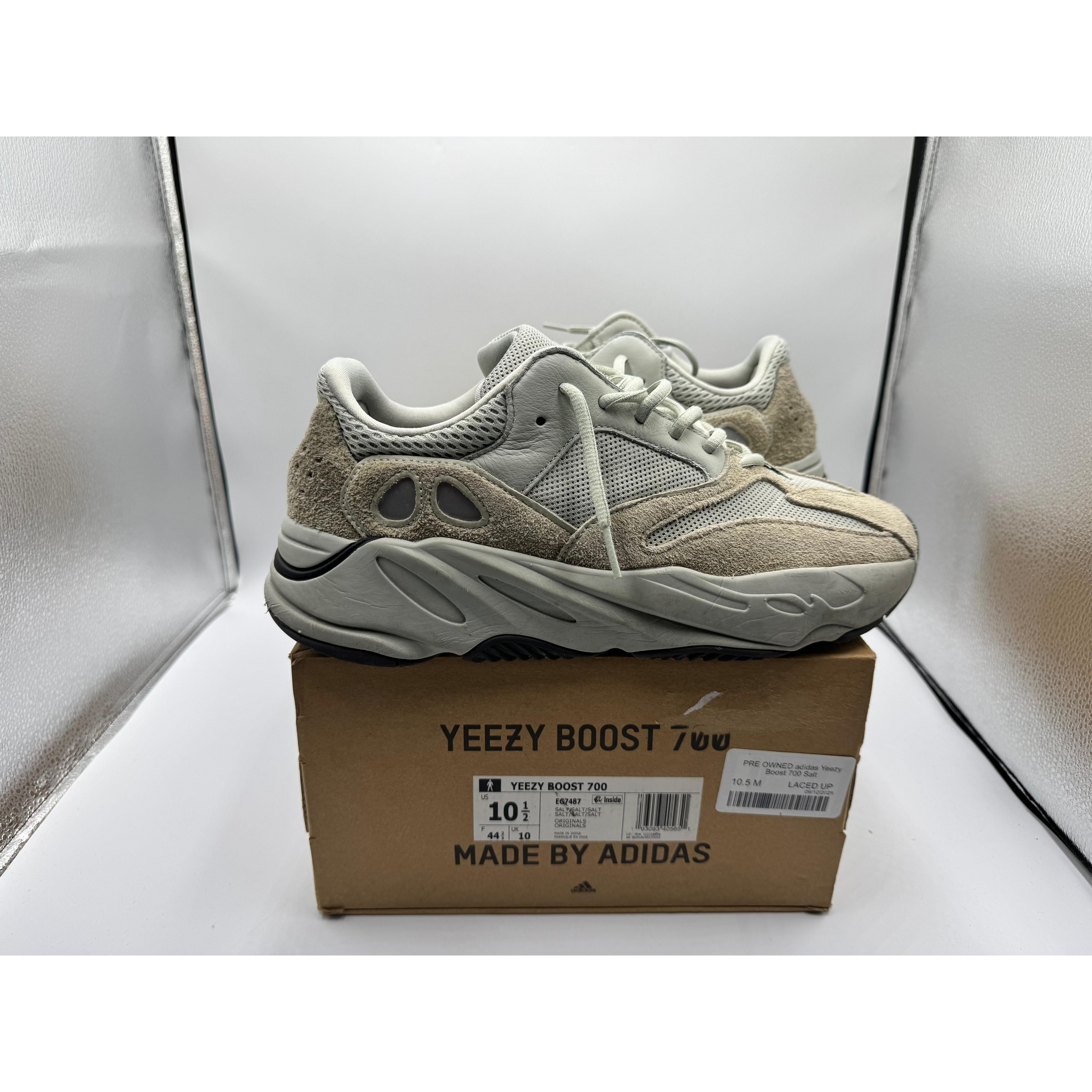PRE OWNED adidas Yeezy Boost 700 Salt