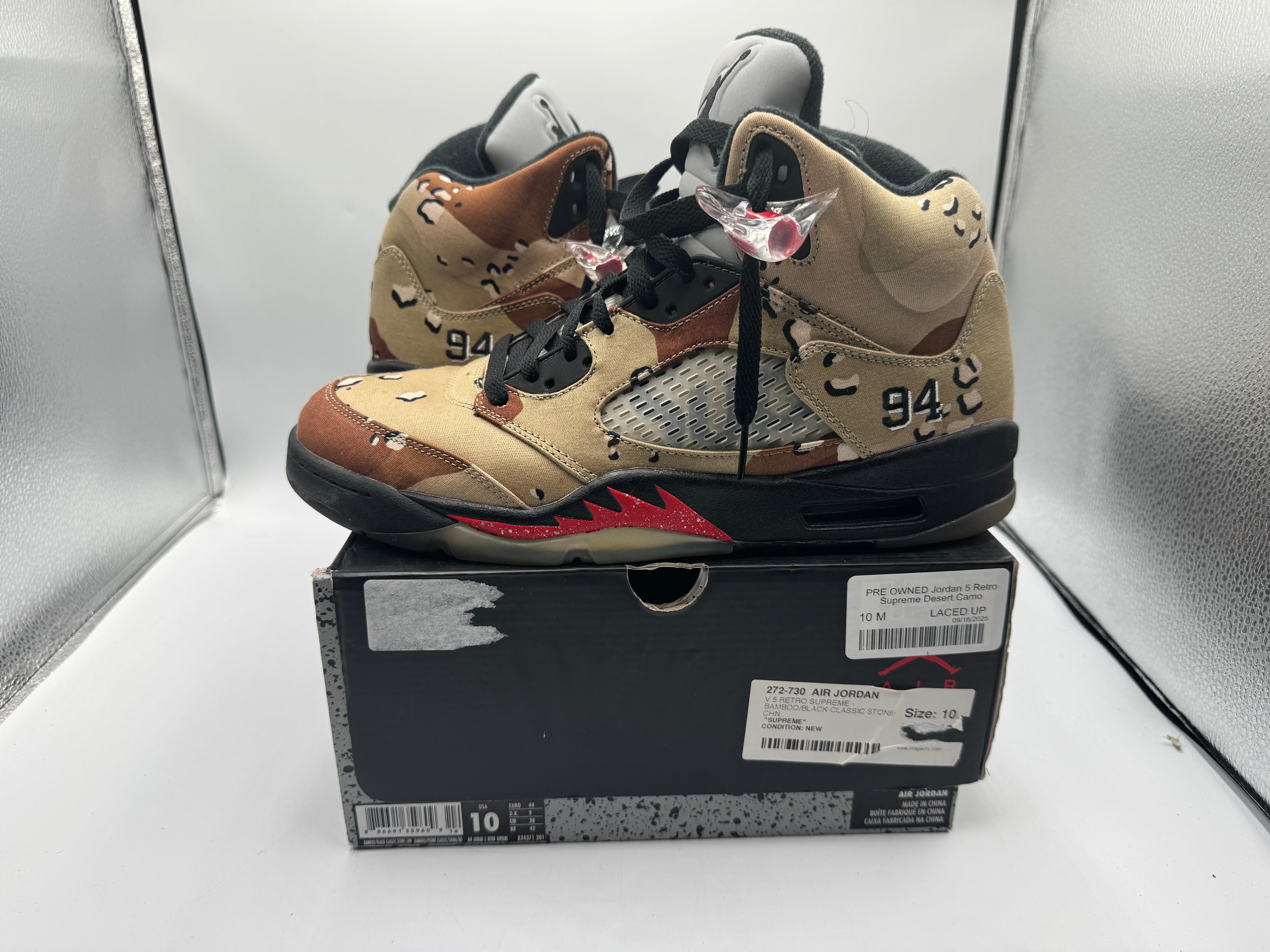 PRE OWNED Jordan 5 Retro Supreme Desert Camo