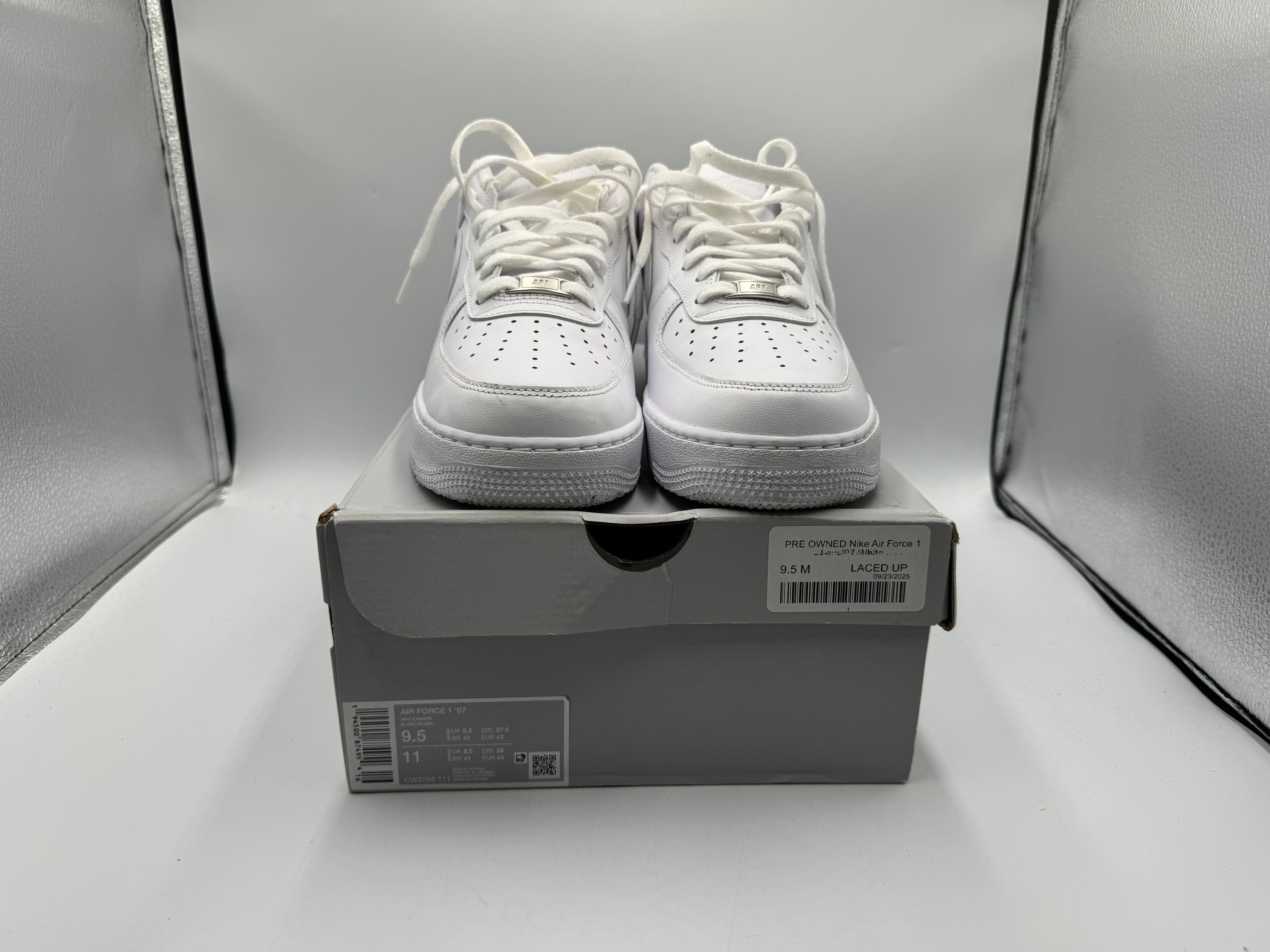 PRE OWNED Nike Air Force 1 Low '07 White