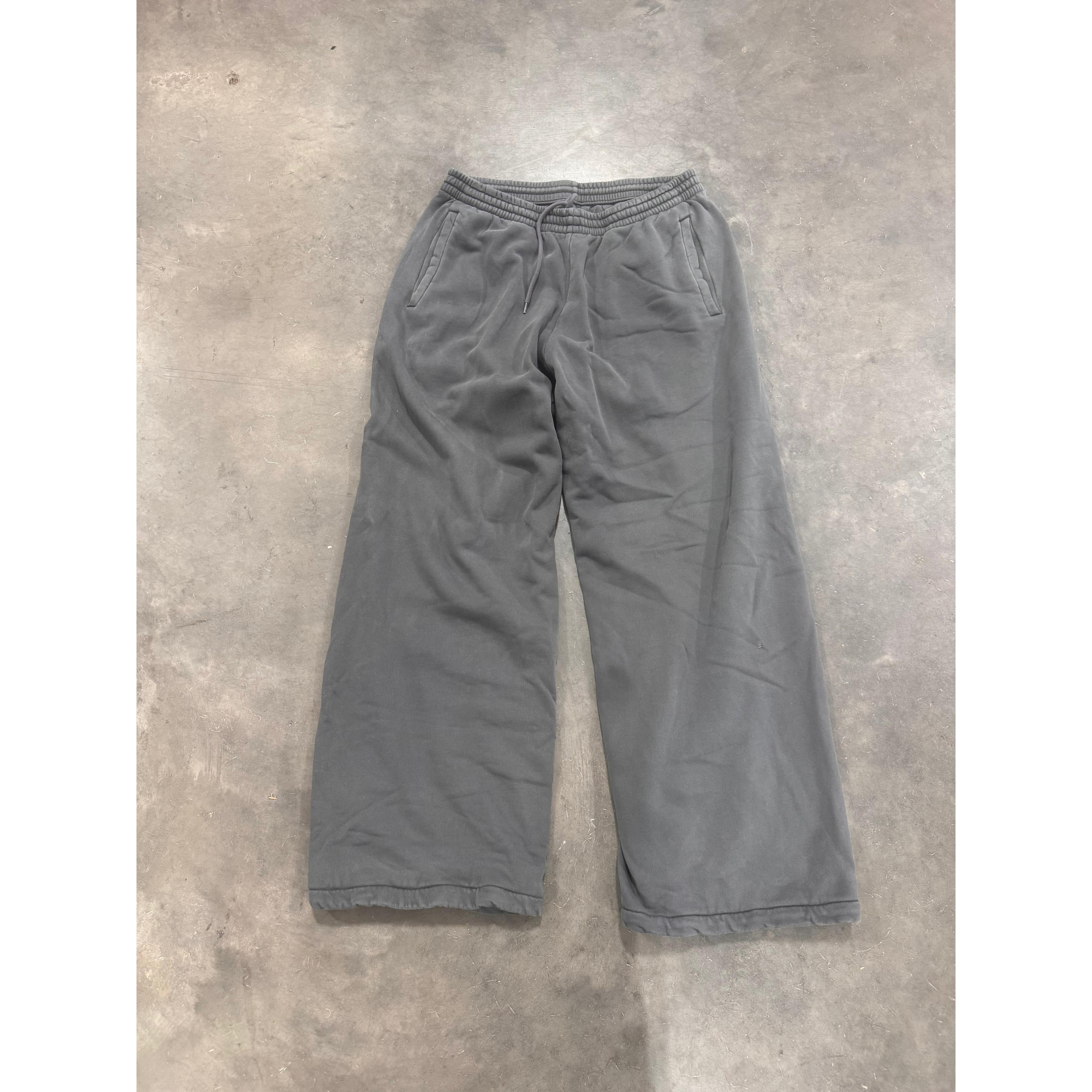 PRE OWNED Gap Sweatpants (Grey)