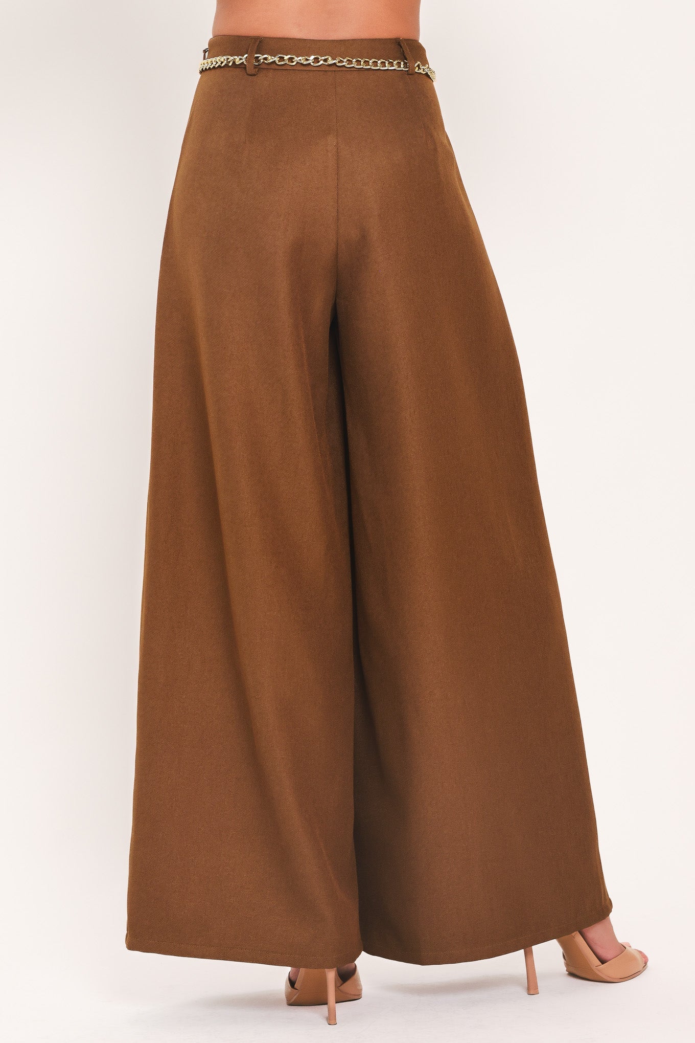 UPTOWN MOMENT CHAIN BELTED WIDE LEG PANTS