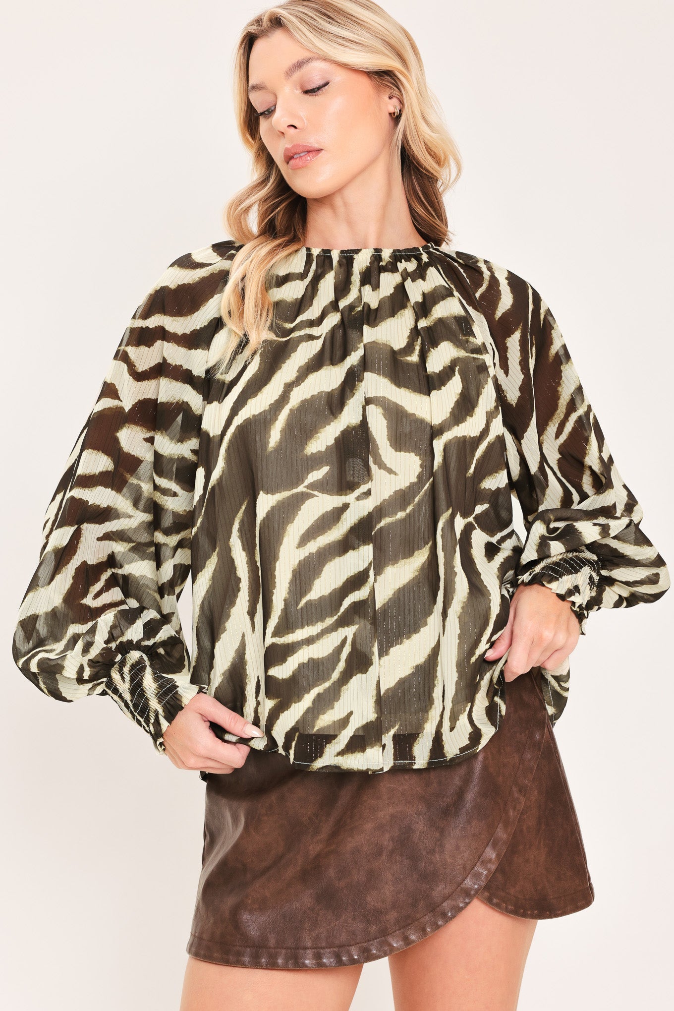 ESPRESSO ZEBRA DRIFT WOVEN TOP