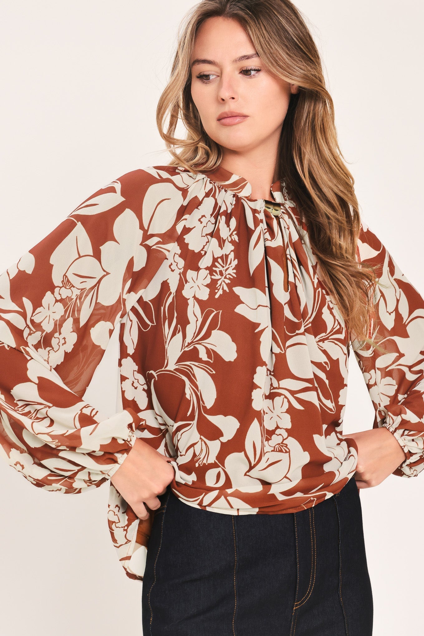 GOLDEN SEASON RUST HARDWARE-DETAIL BLOUSE