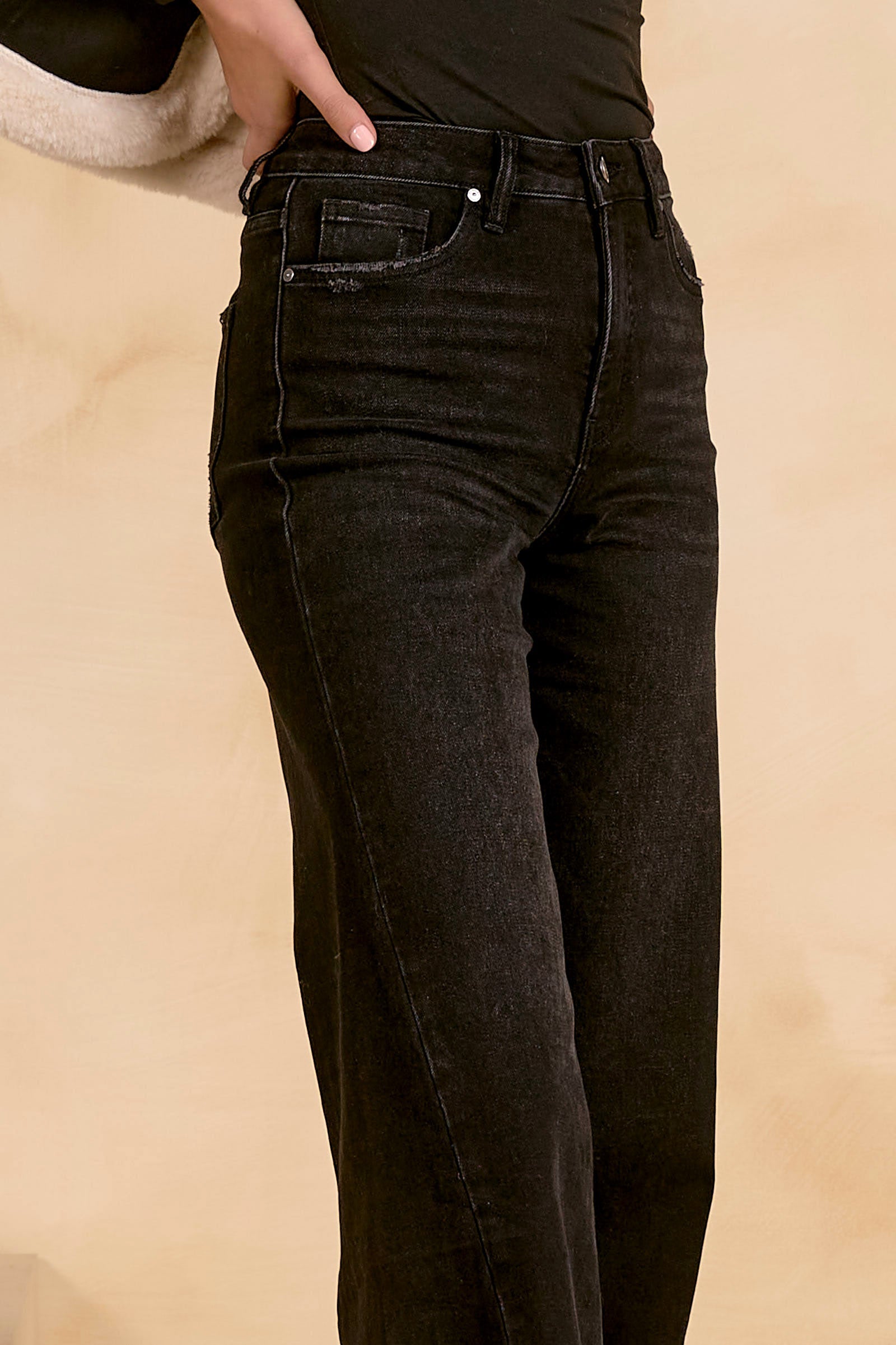 Jolie Jean Black