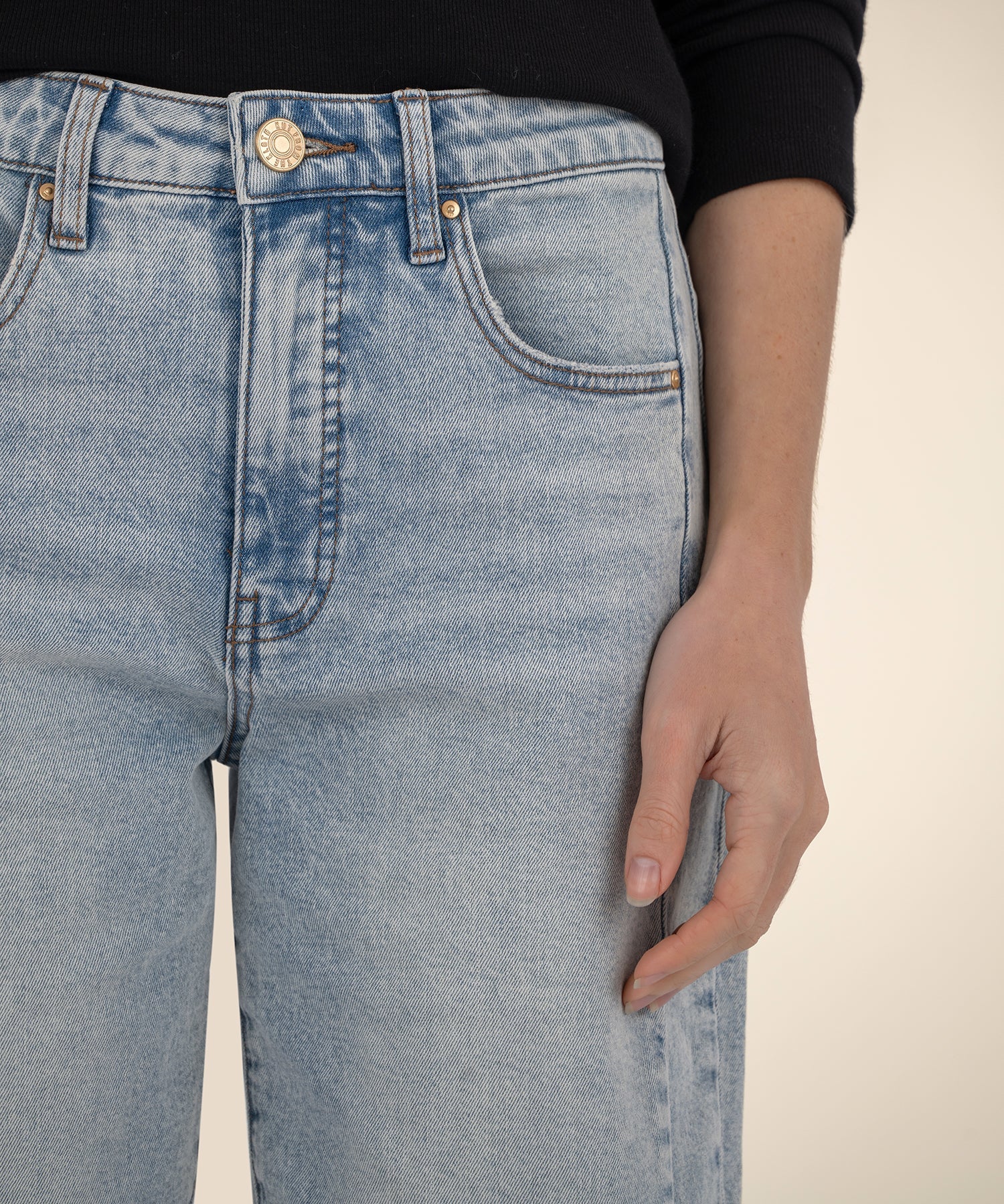 Ashley High Rise Bermuda Barrel Leg Short