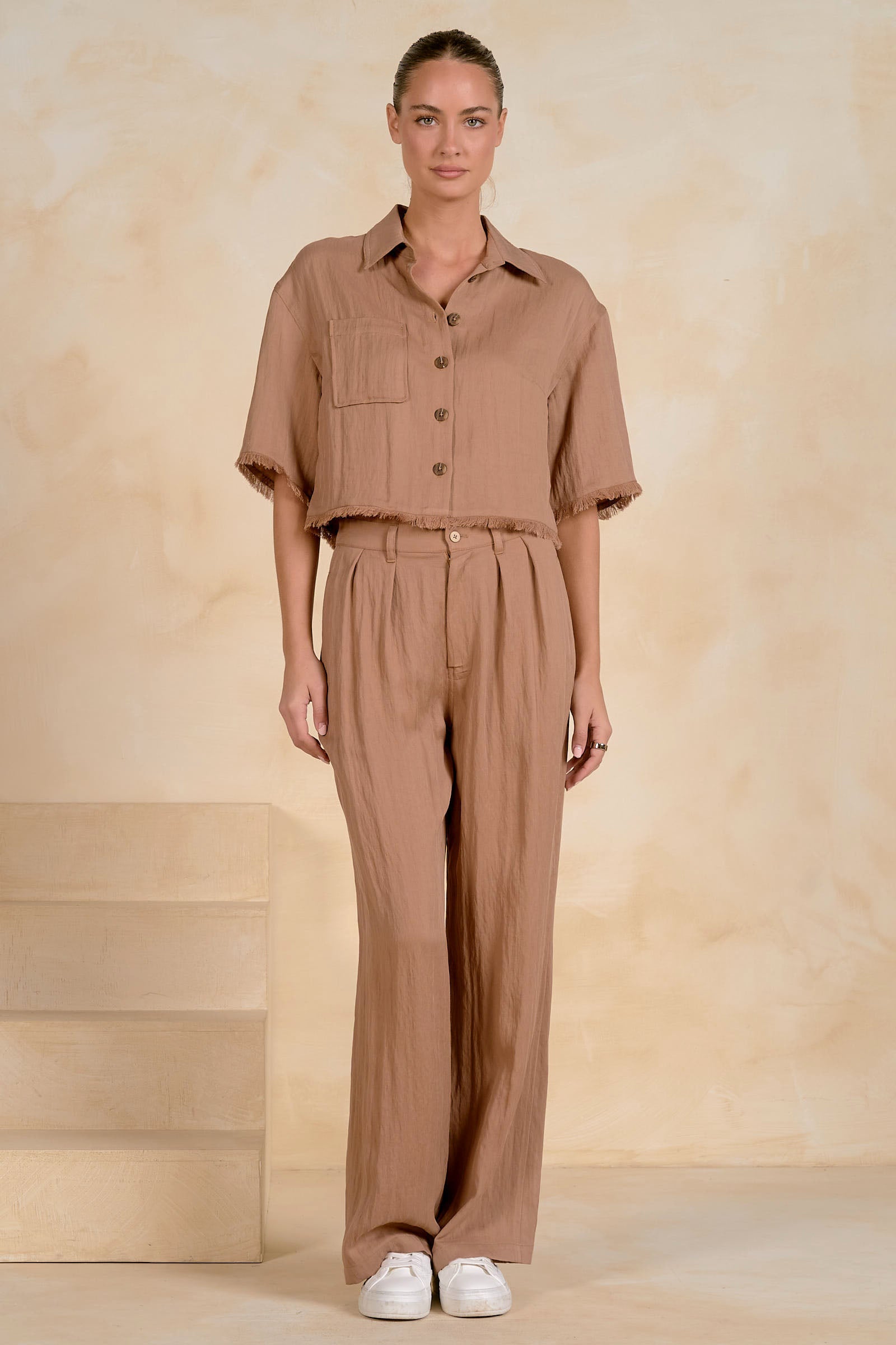 Lara Top Brown