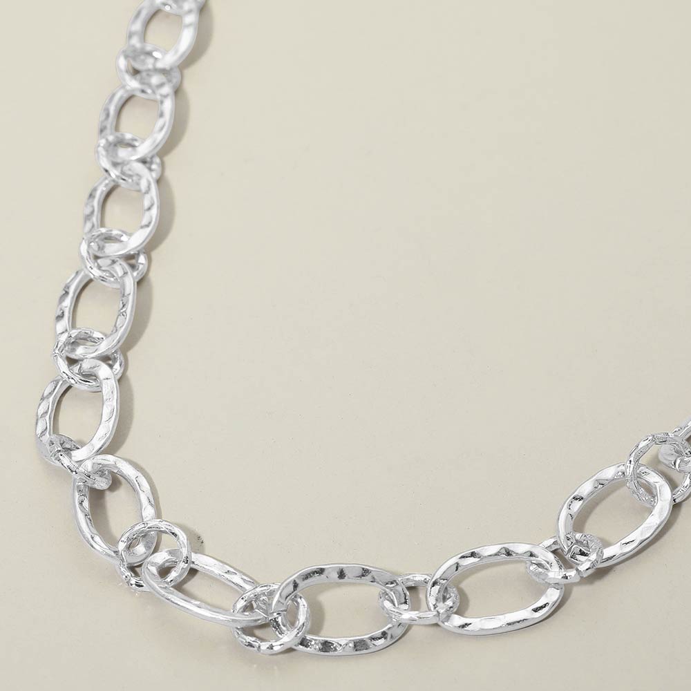 Hammered Metal Oval Link Necklace
