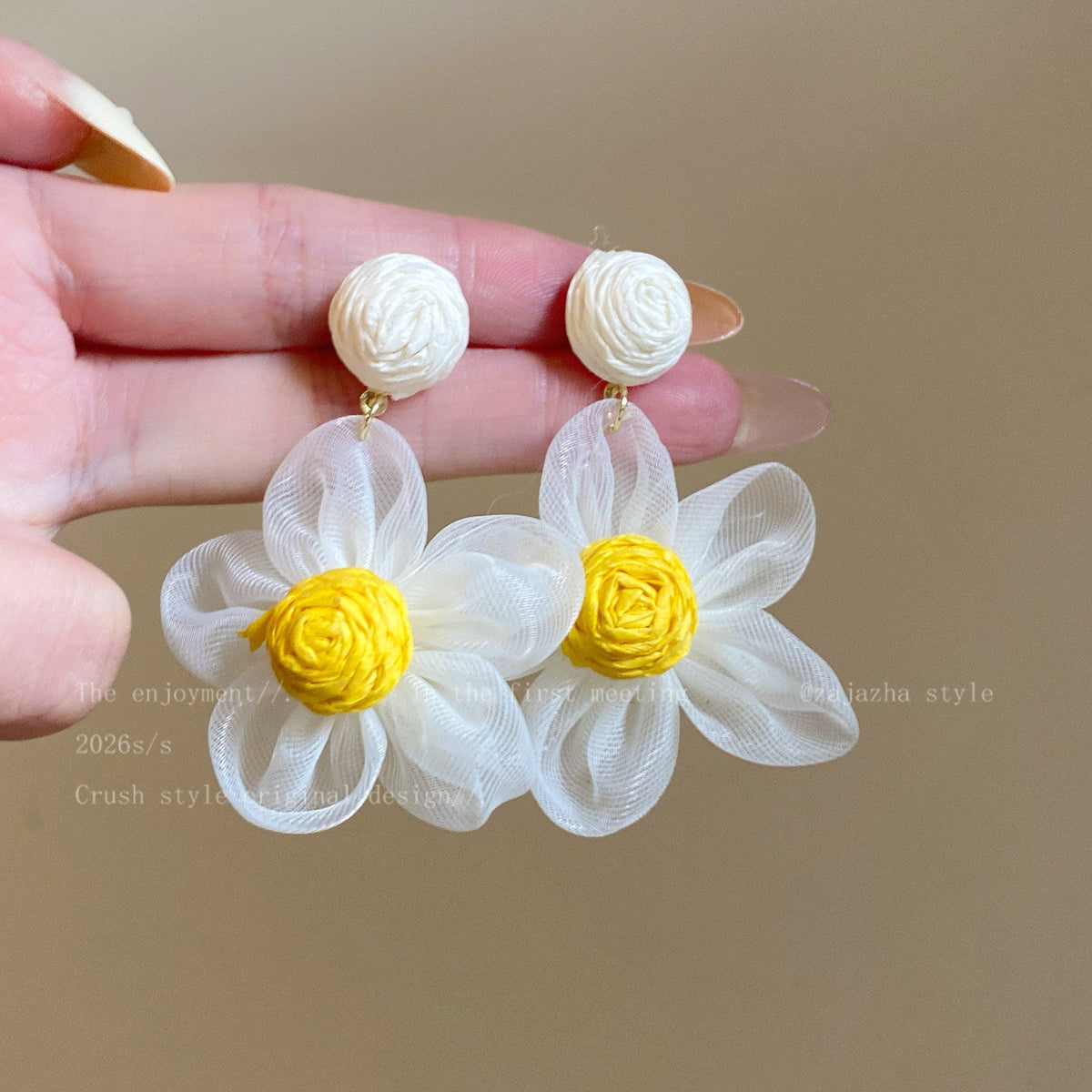 Style Flower Female Design High-grade Ear Giant Rings