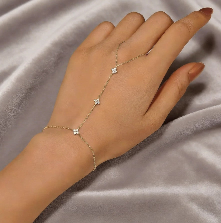 Women's Lucky Four-leaf Clover Five Petal Flower Bracelets
