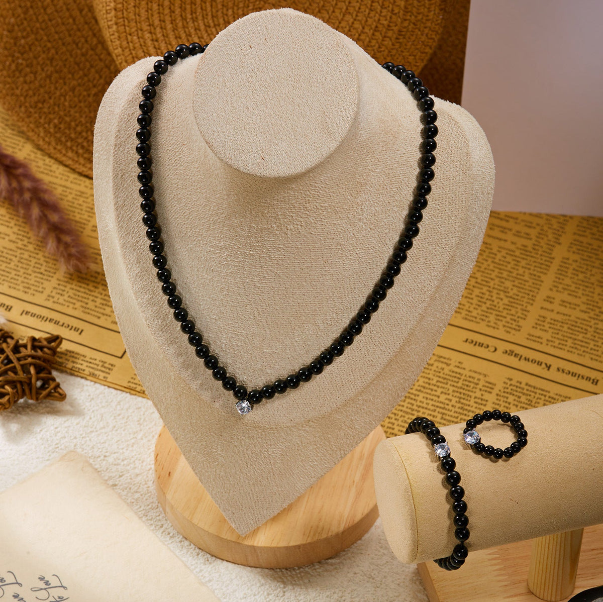 Elegant Retro Pearl Solitaire Three-piece High Sense Ball Jewelry Set