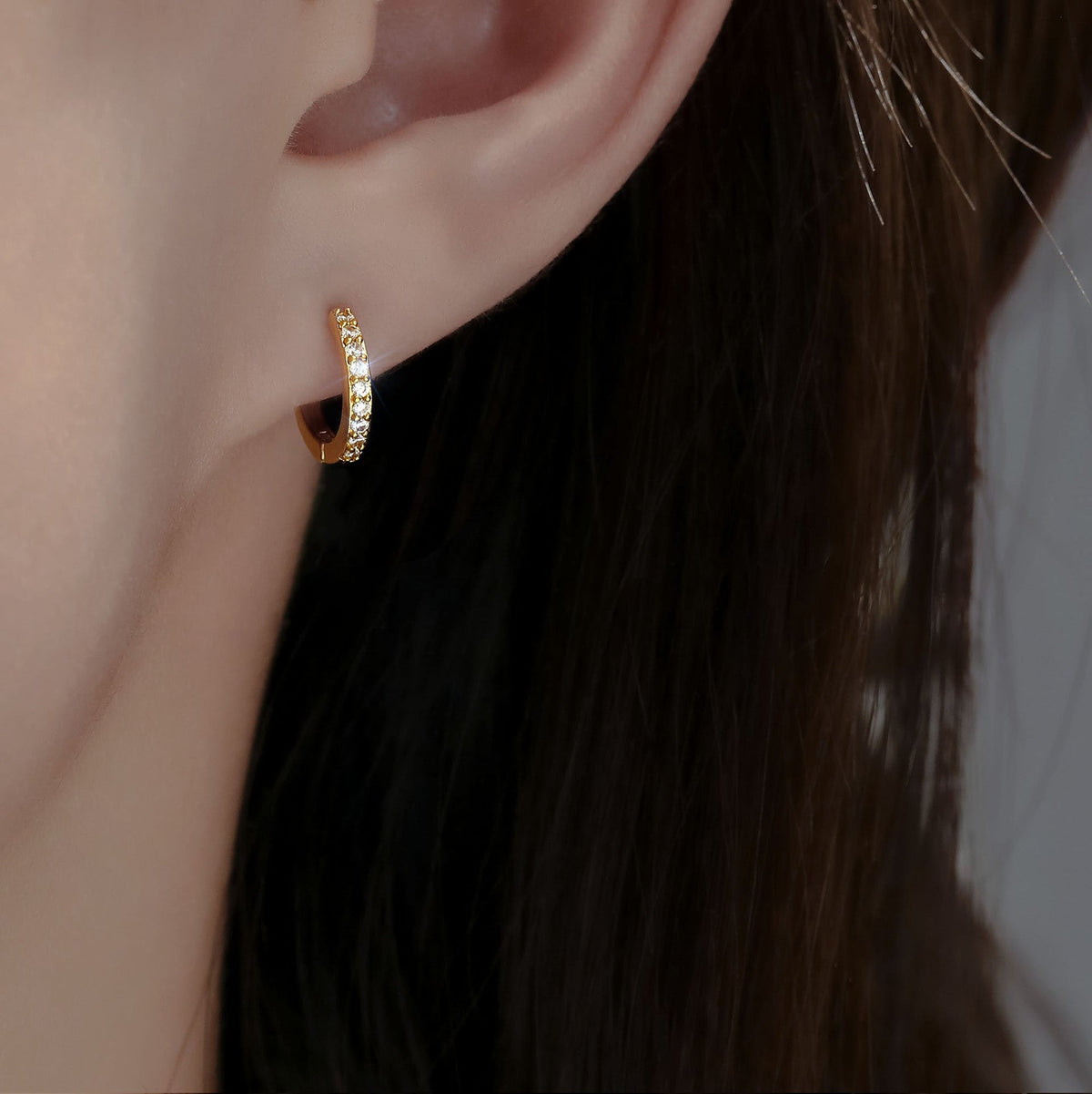 Circle Diamond Zircon Light Luxury Ear Stud Earrings
