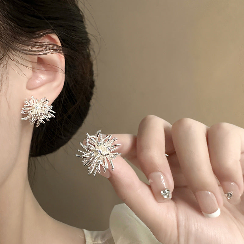 Women's Sier Fireworks Light Luxury Exaggerated High-grade Dandelion Niche Design Stud Earrings