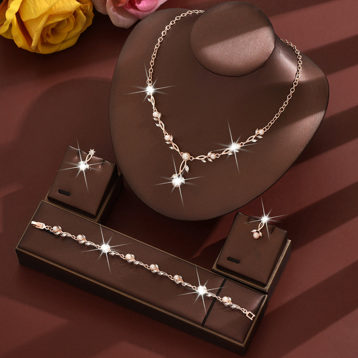 Women's High-grade Entry Lux Elegant Temperamental Minority Clavicle Pearl Pendants