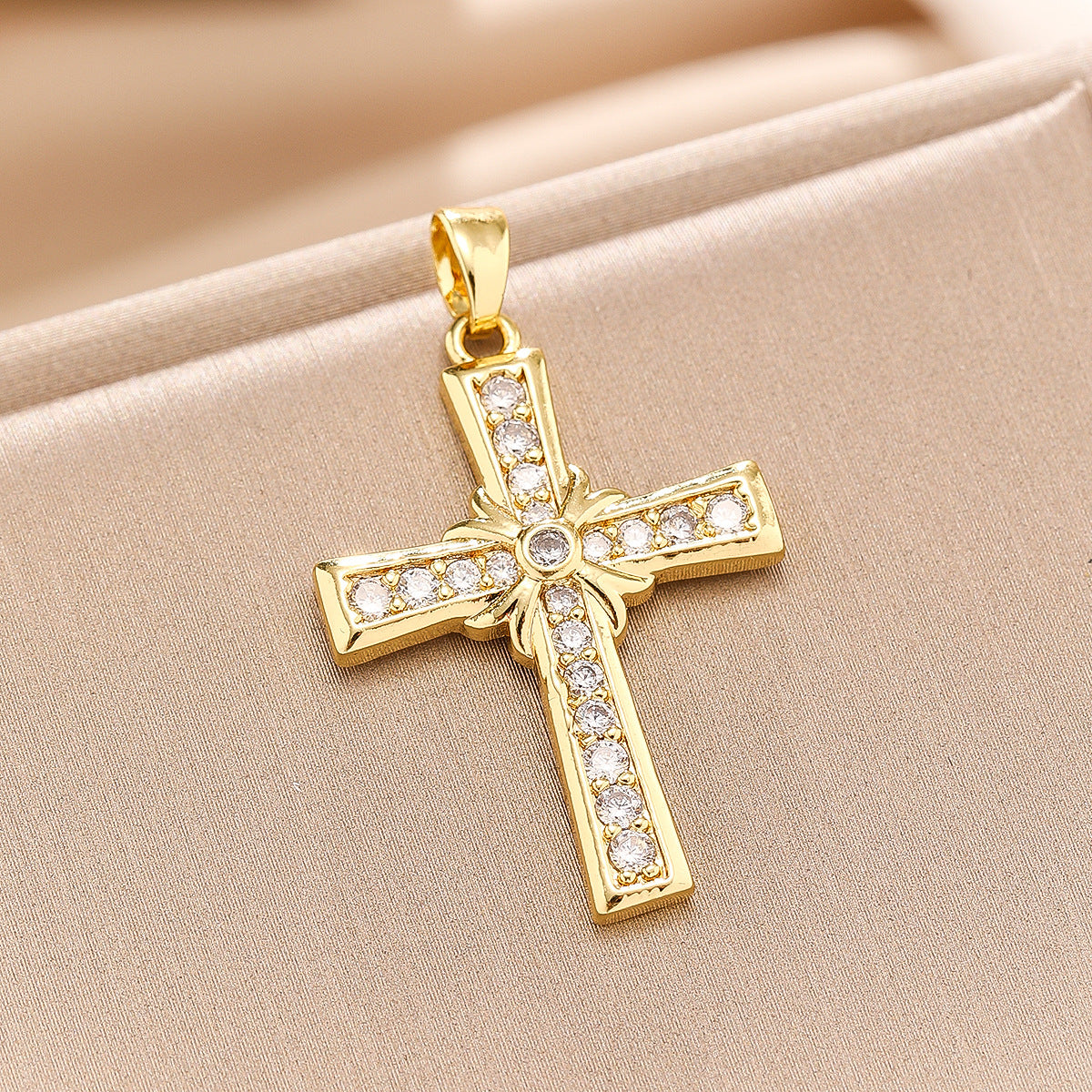 Religious Simple Copper Inlaid Zircon Stainless Steel Chain Pendant