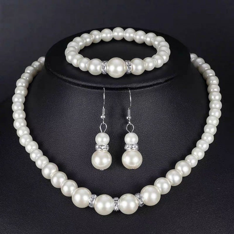 Gift Three-piece Pearl Box Female Beautiful Necklaces