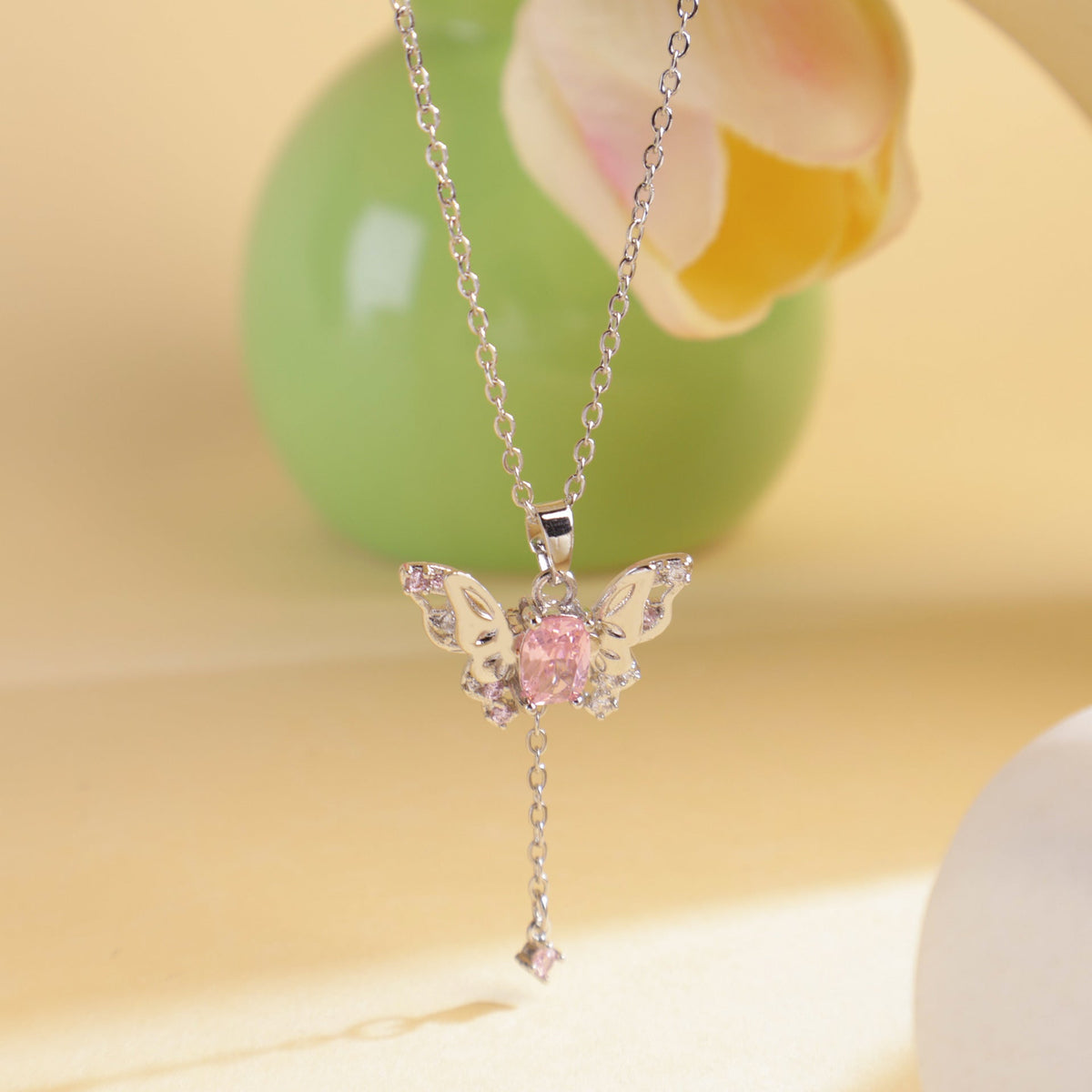 Women's Design Butterfly Drawable Special Interest Light Luxury High-grade Necklaces
