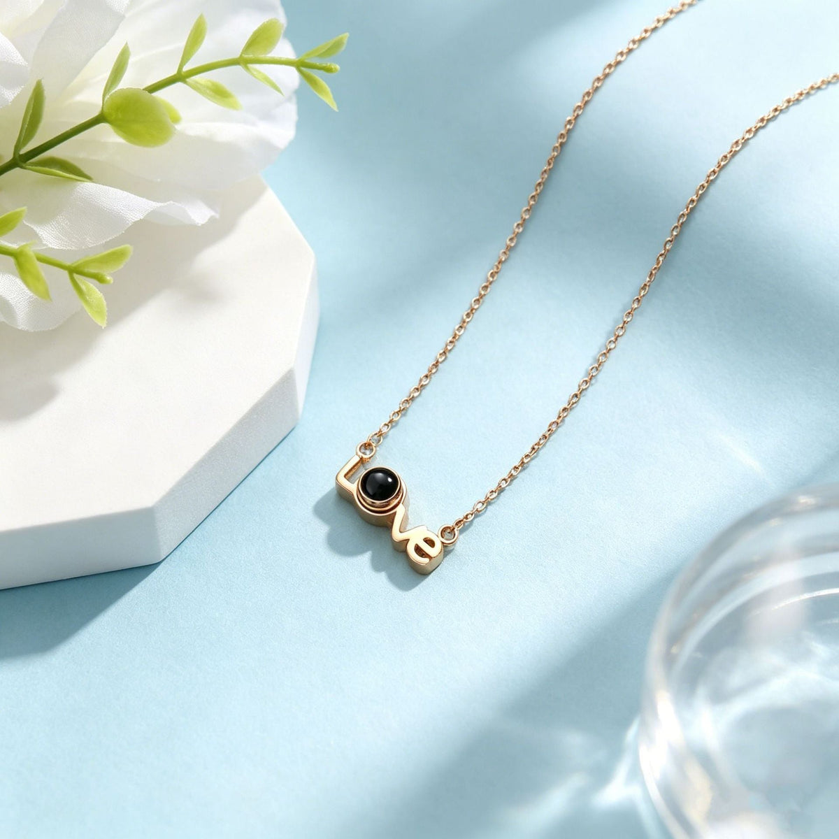 Projection Light Luxury High Sense Design Necklaces