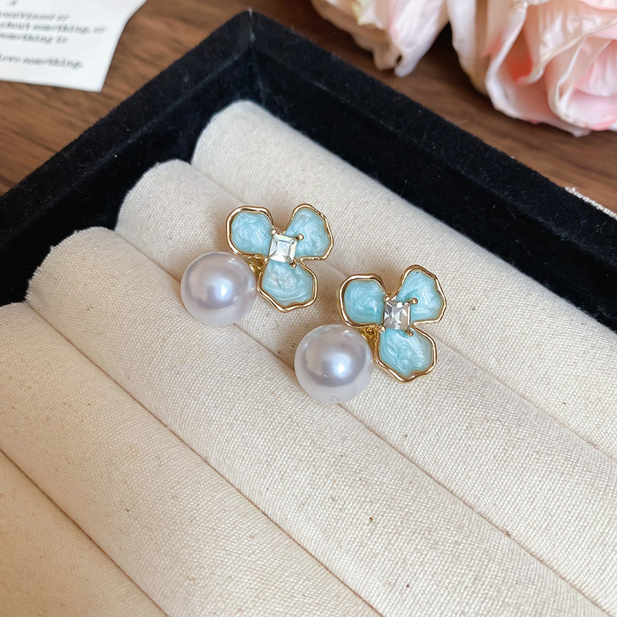 Jardin Monet Blue Glaze Flowers Pipa Pearl Chinese Retro Light Stud Earrings