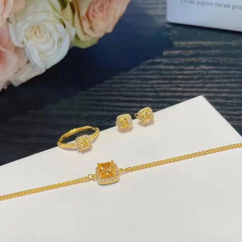 Small Sugar Cube Female Citrine Bread Clavicle Chain Light Luxury Bracelets