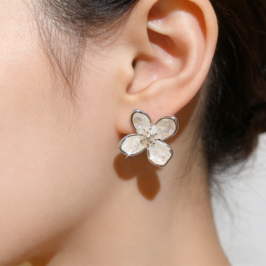 Women's Rhinestone Zircon Light Luxury Four Leaf Clover Ear Niche Atmosphere Stud Earrings