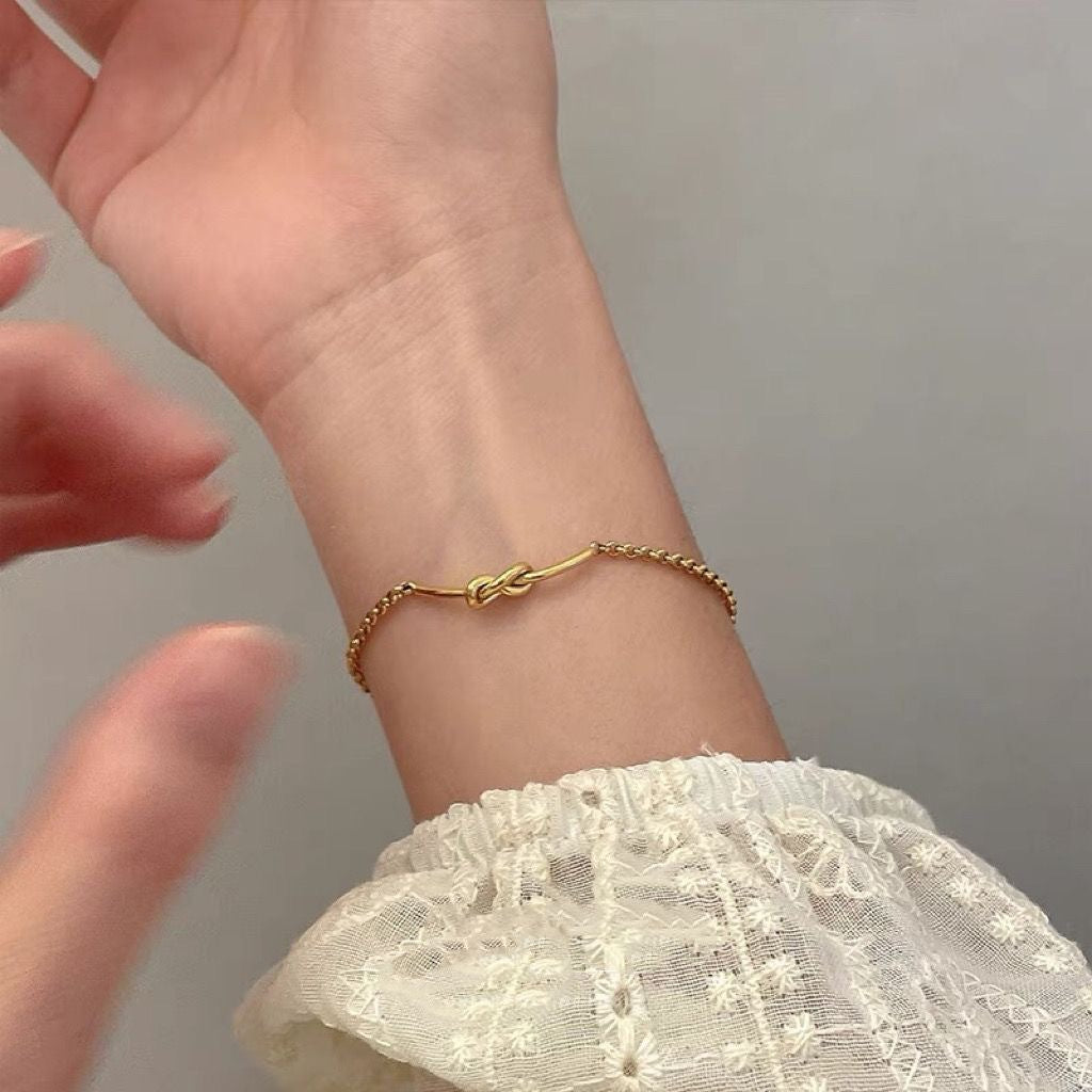 Women's Korean Titanium Steel Bends Hitches Chinese Knot Bracelets