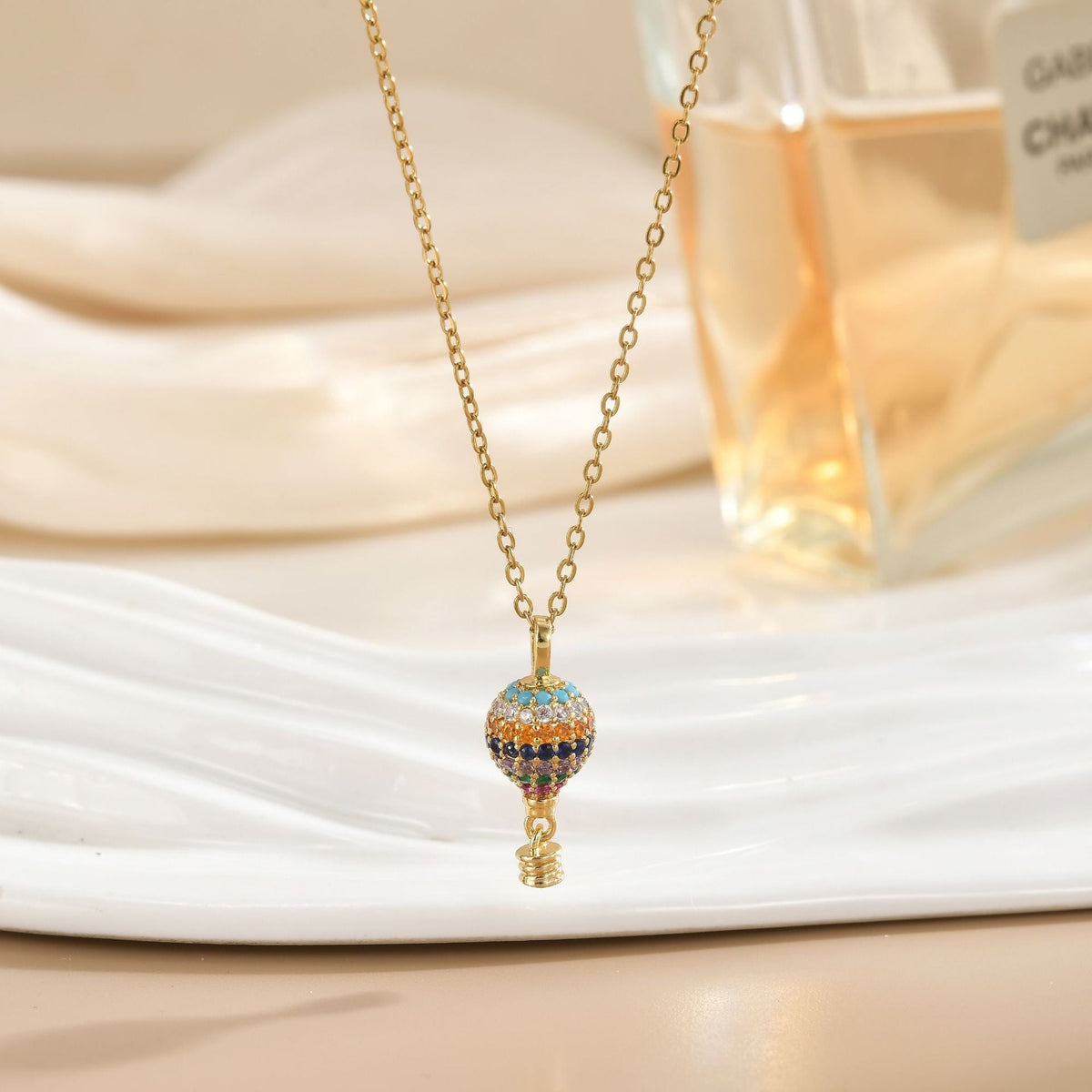 South America Turkey Three-dimensional Hot Air Balloon Female Affordable Luxury Pendants