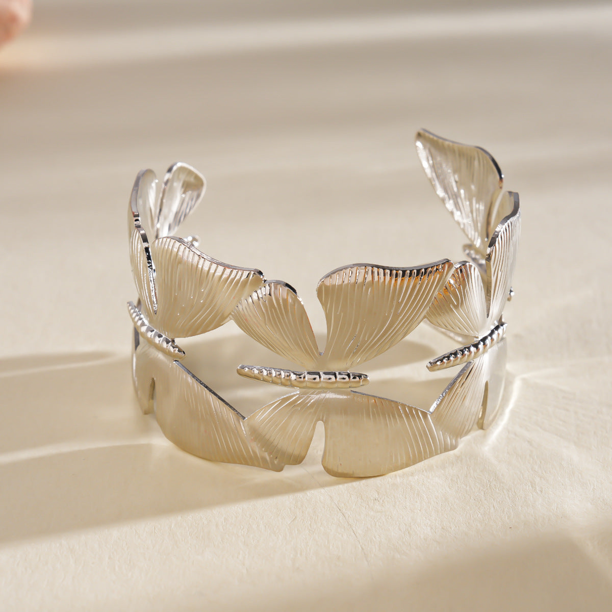 Flowers Open-ended Design Personalized Light Luxury Bracelet