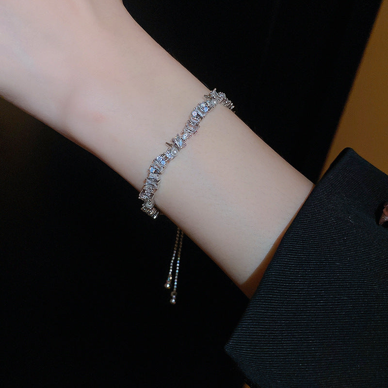 Women's Luxury Minority Exquisite High-grade Pull Adjustable Bracelet