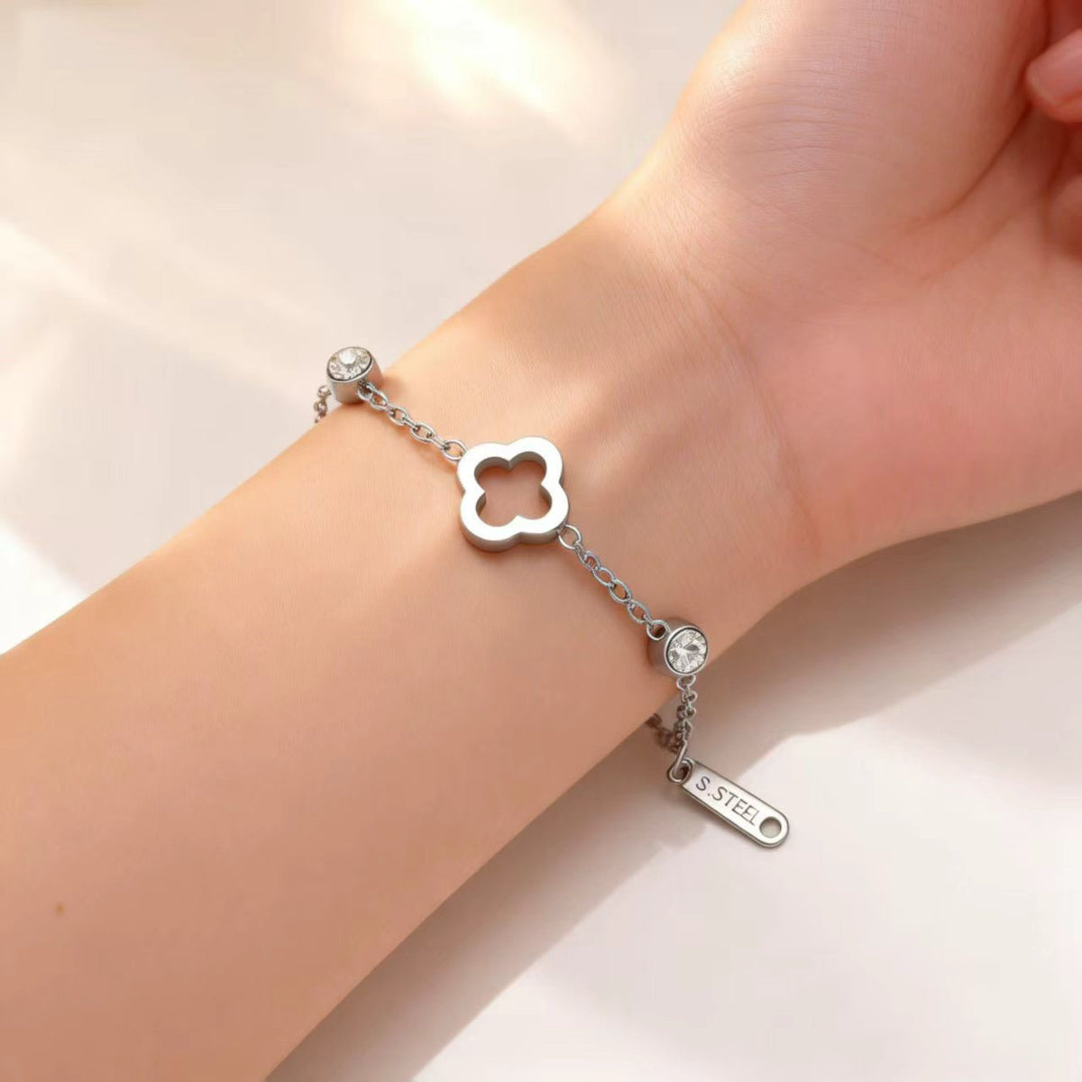 Stainless Steel Clover Flower Hollow Ear Gold Light Necklaces