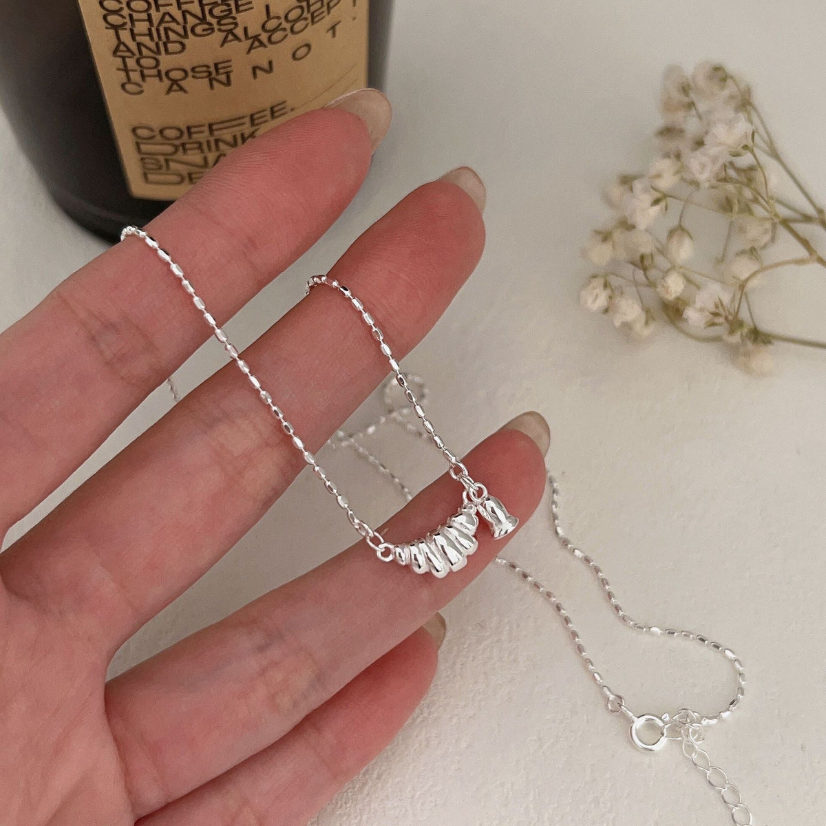 Sier Light Luxury Croissant Female Niche Necklaces