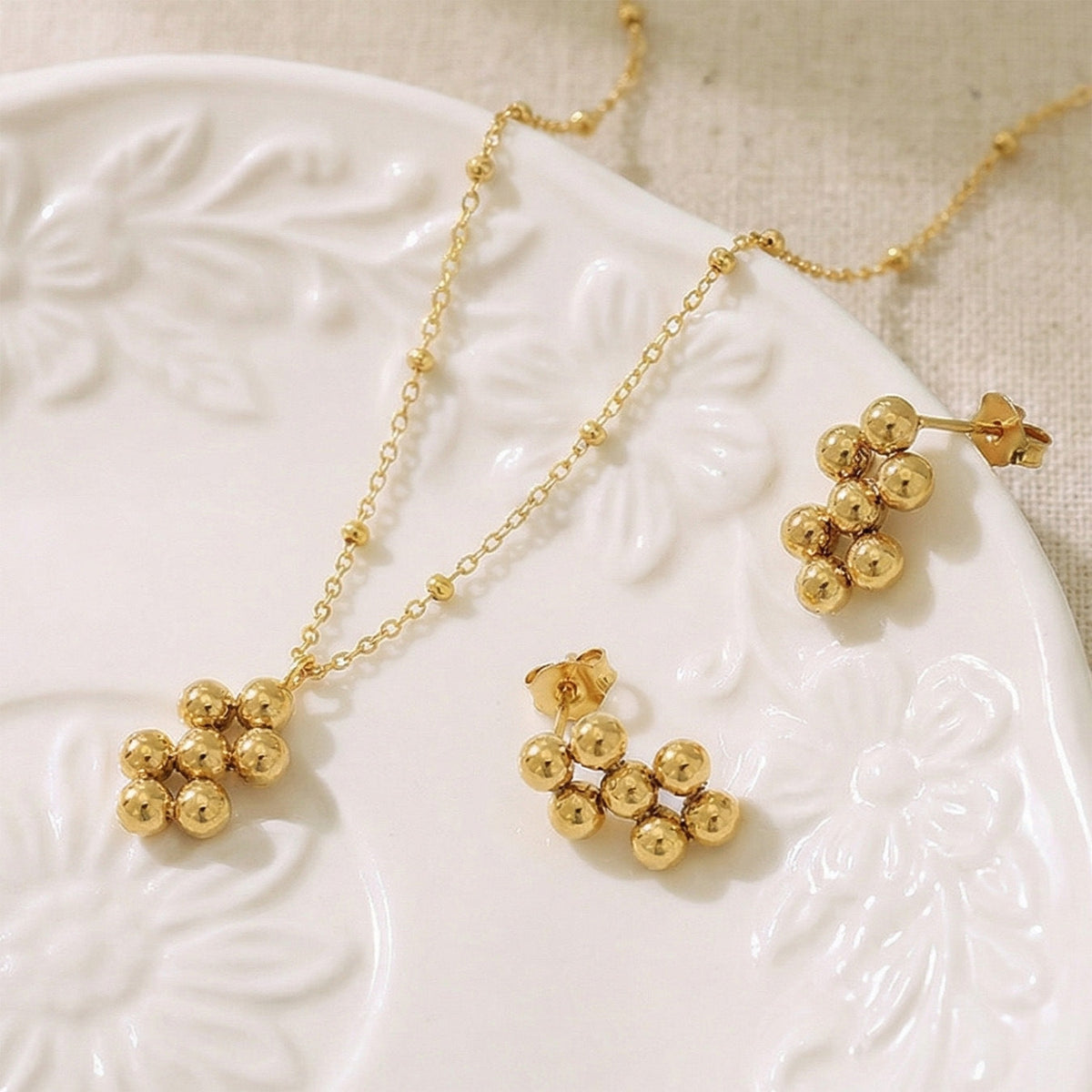 Niche Geometric Steel Ball Stitching Ear Design Fashion Simple Jewelry Set