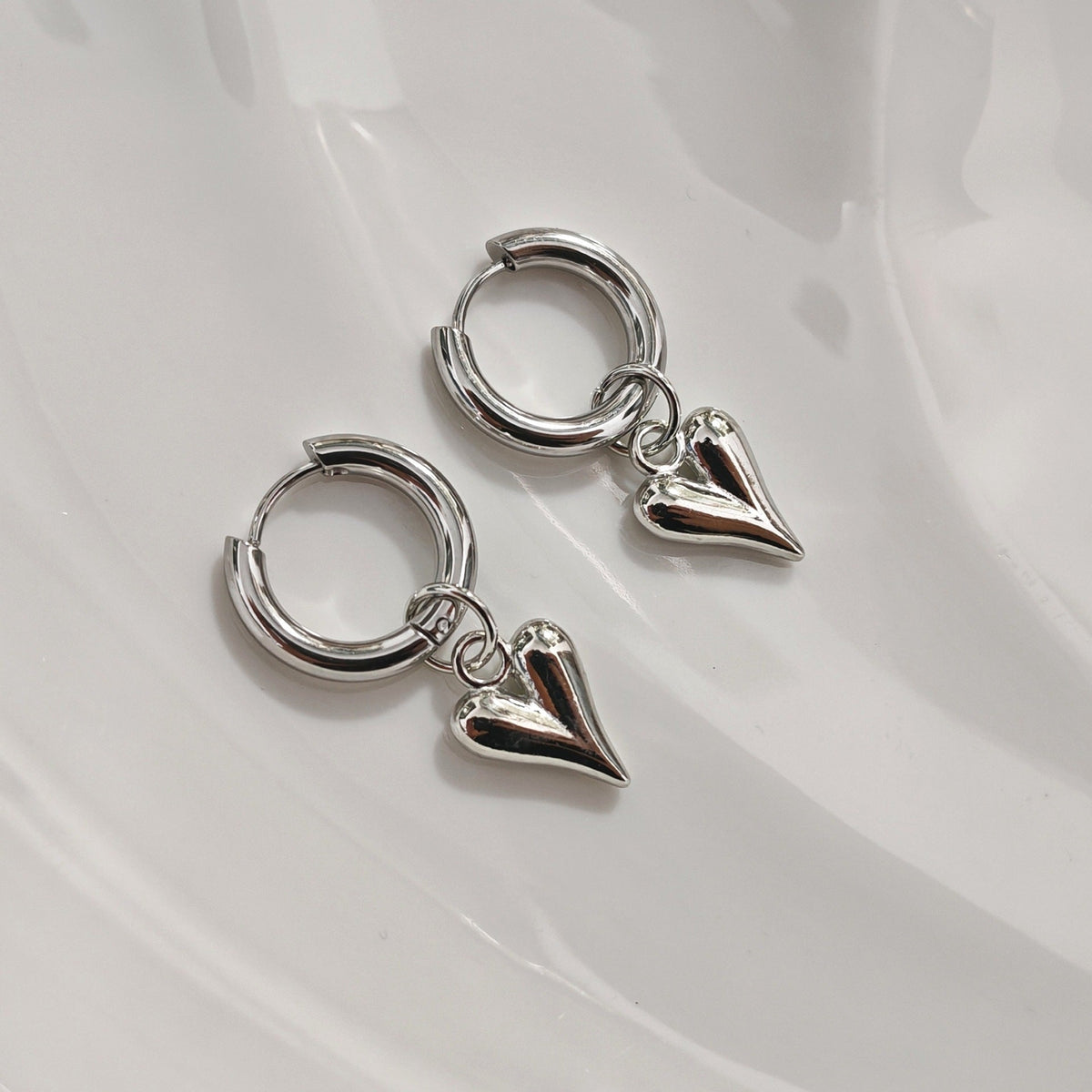 French Sweet Fashion Ear Detachable Trend Small Love Earrings