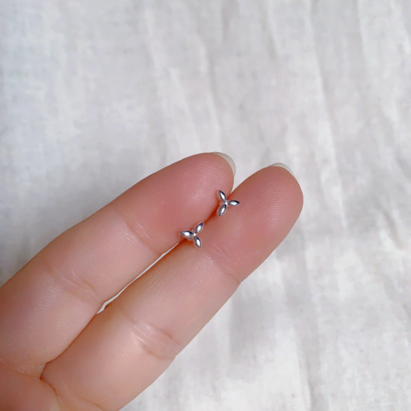 High-grade Bow Small Sier-plated Geometric Korean Earrings