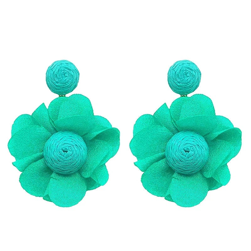 Women's High-grade Sweet Flowers Raffia Fashion Hand-knitted Earrings