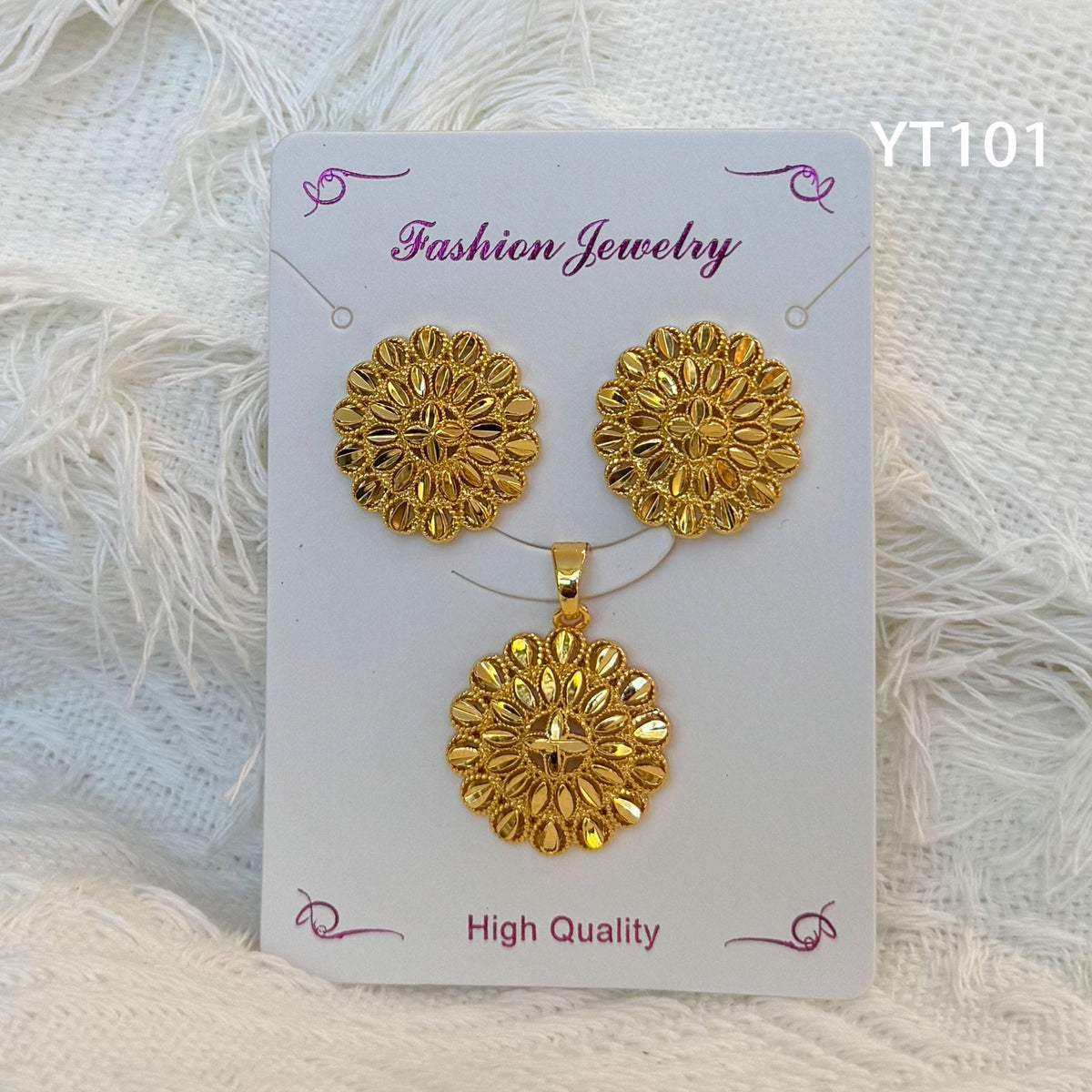 Niche Design Mild Luxury Retro Golden Versatile Jewelry Set