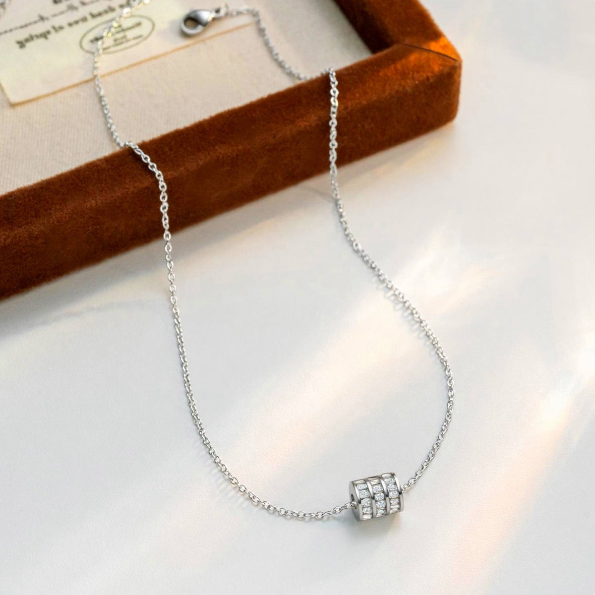 Small Waist Titanium Steel Female Special Interest Light Luxury High-grade Bracelets