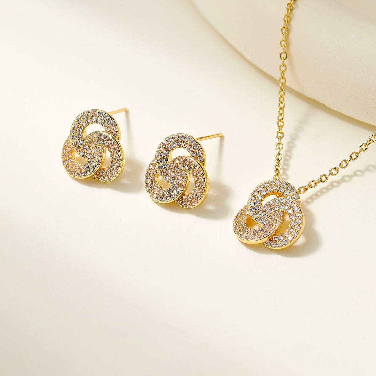 Women's Clover Diamond In The Debris Butterfly Necklaces