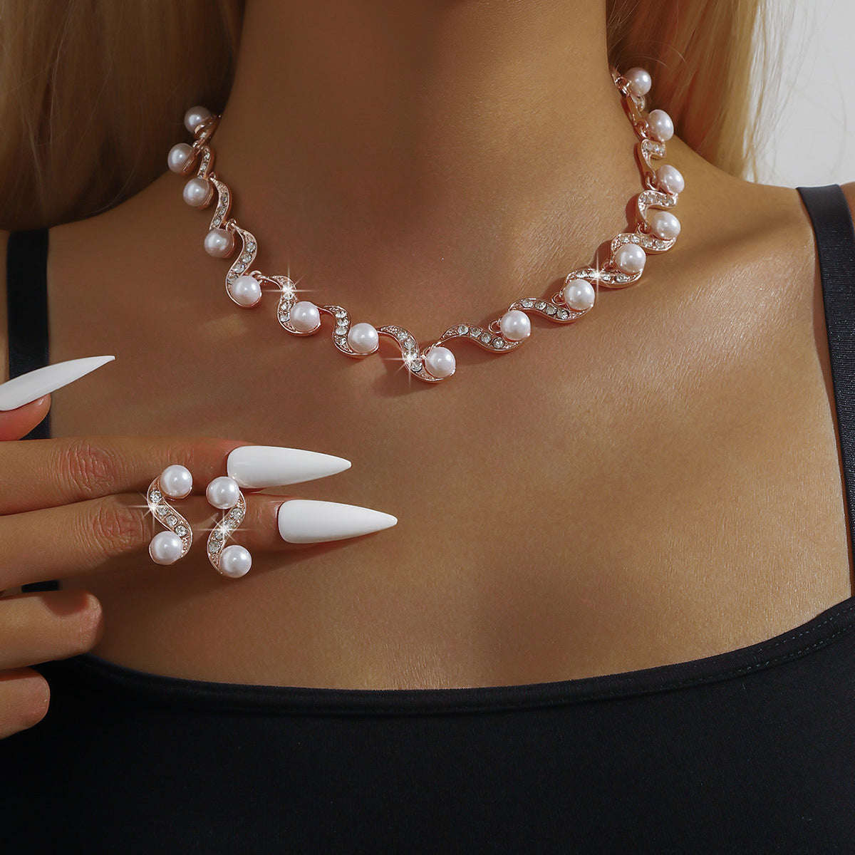 Delicate Pearl Rhinestone Suite Simple Clavicle Chain Neck Formal Jewelry Set