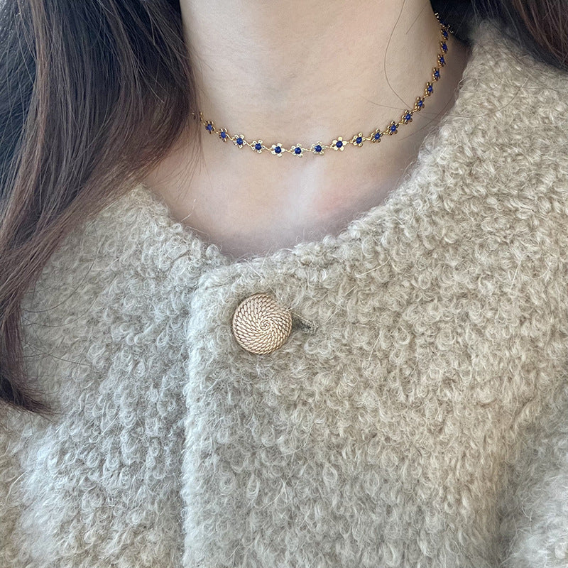 Fresh Lady Clavicle Chain Temperamental Cold Metal Little Flower Twin Necklace