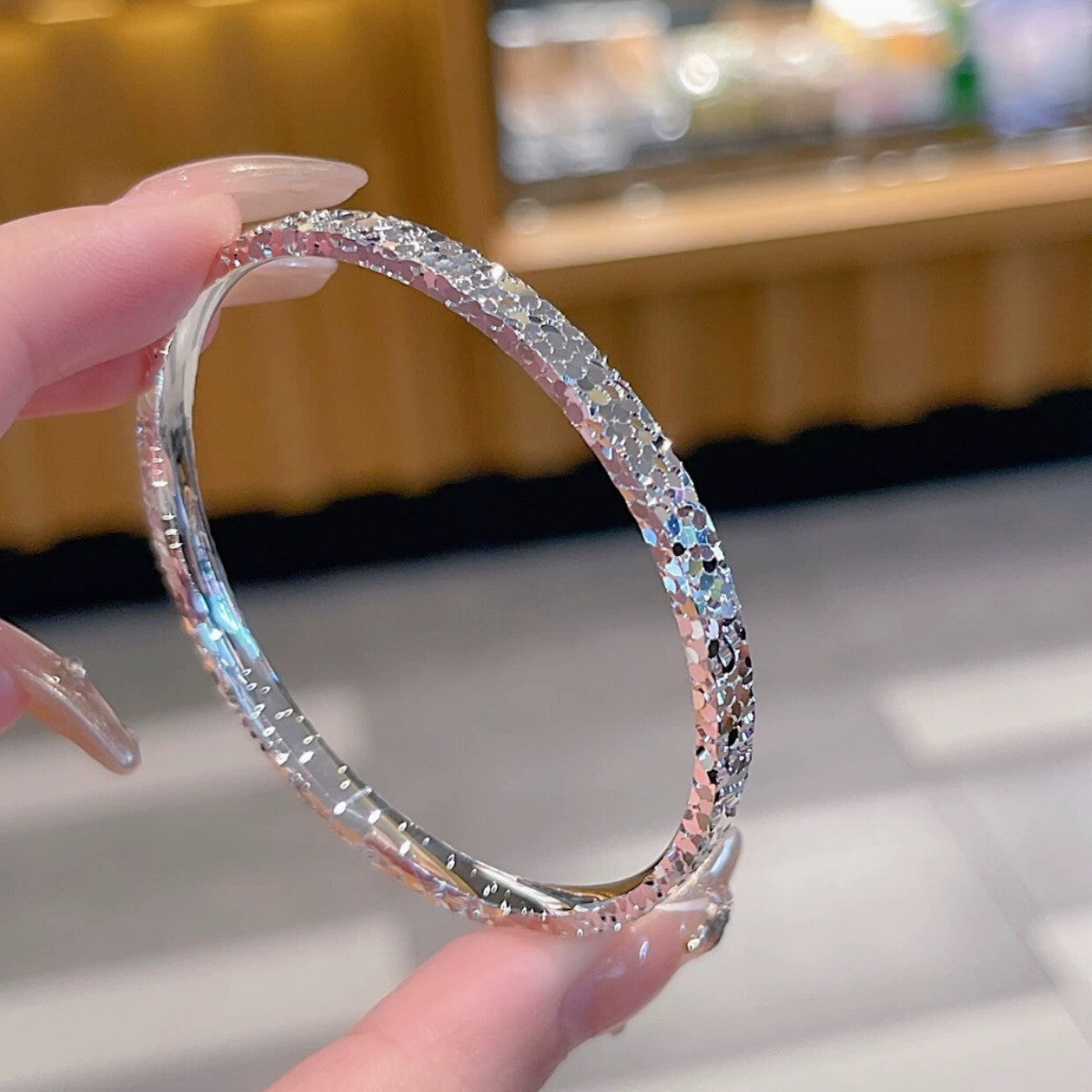 Alloy Solid Closed Small Pieces Of Bracelet