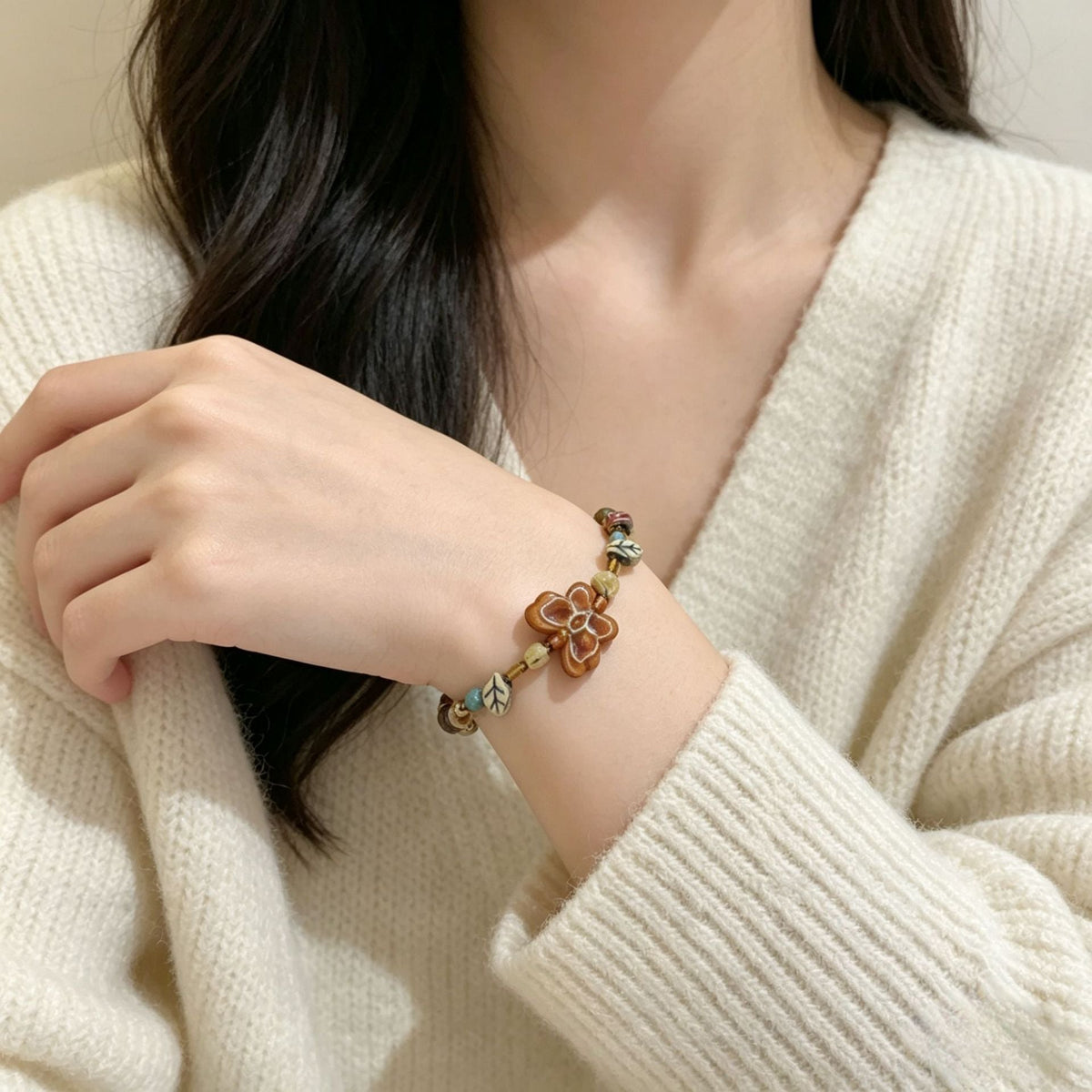 Women's Light Luxury Design Elegant Butterfly Beaded Exotic Ethnic Style Bracelet