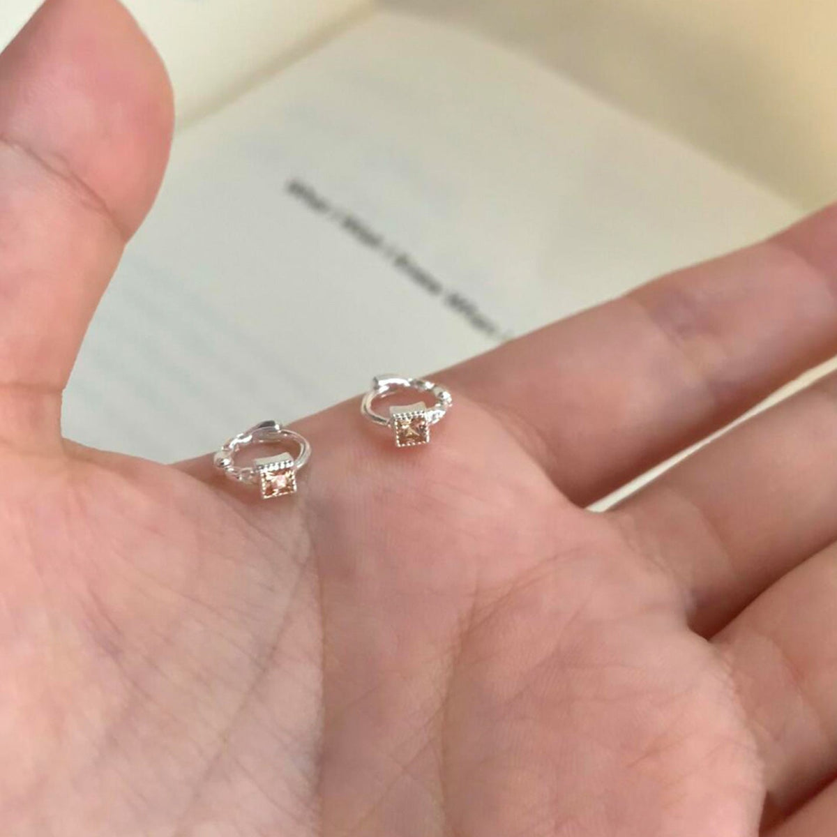Cube Sugar Zircon Female Style Design Light Luxury Earrings